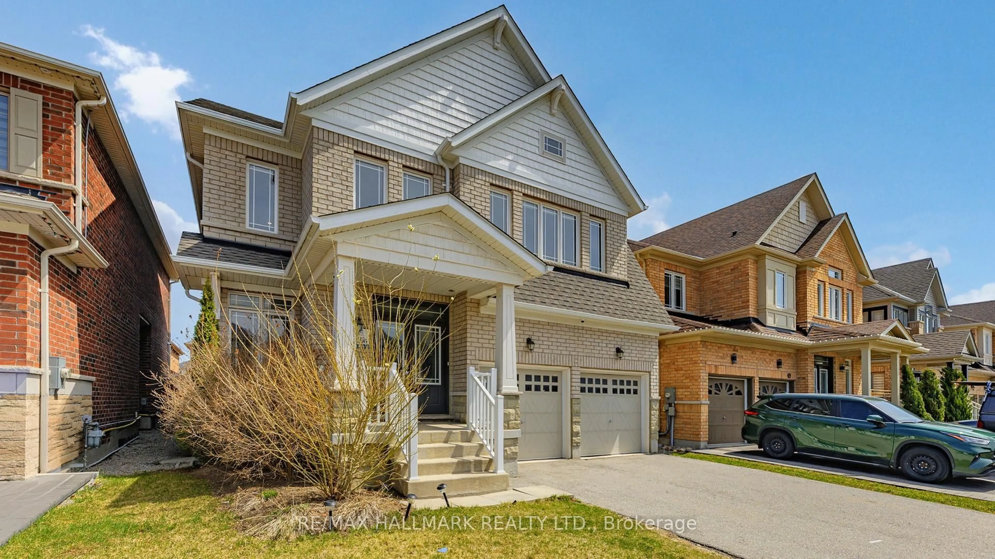 Home with brick exterior material, street for 45 Romanelli Cres, Bradford West Gwillimbury Ontario L3Z 0X7