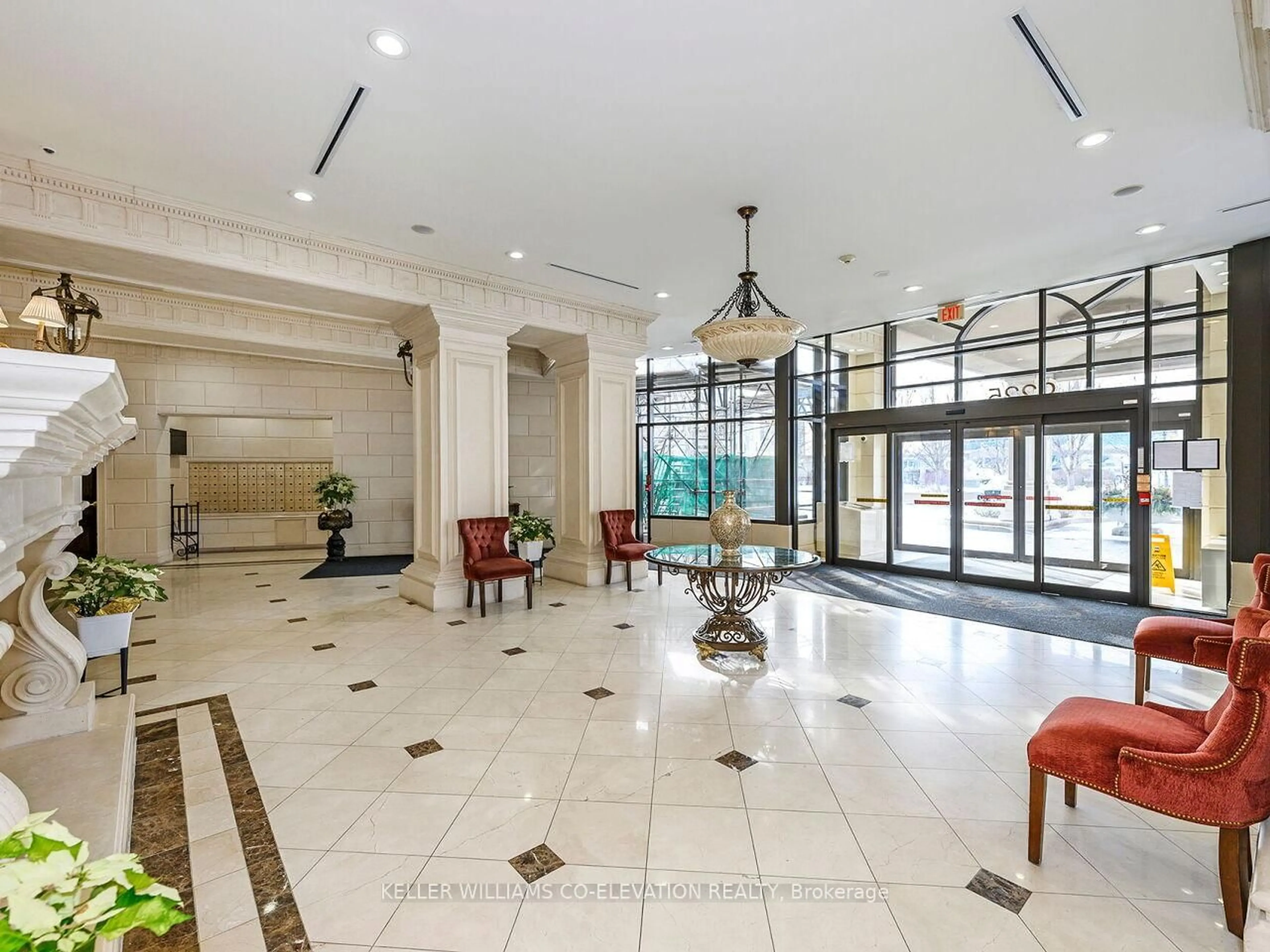 Lobby for 9225 Jane St #1609, Vaughan Ontario L6A 0J7