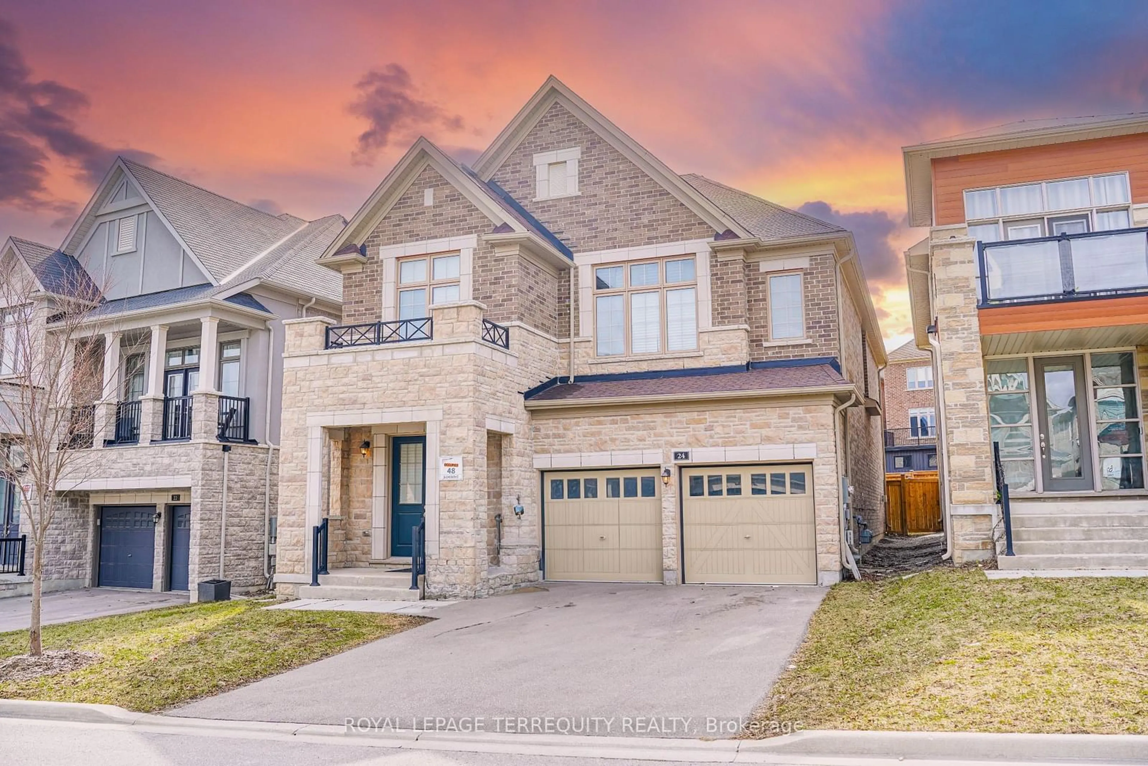 Home with brick exterior material, street for 24 John Smith St, East Gwillimbury Ontario L9N 0S7
