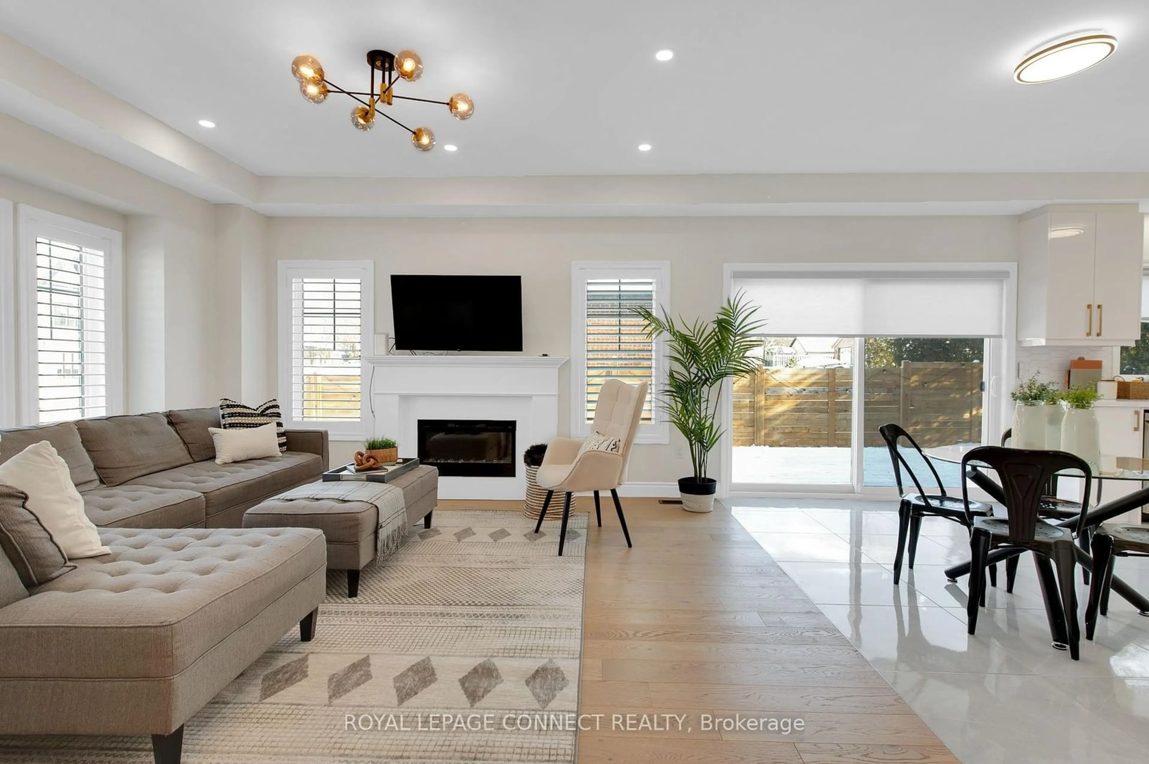 Living room with furniture, ceramic/tile floor for 3 B George St, Innisfil Ontario L0L 1L0