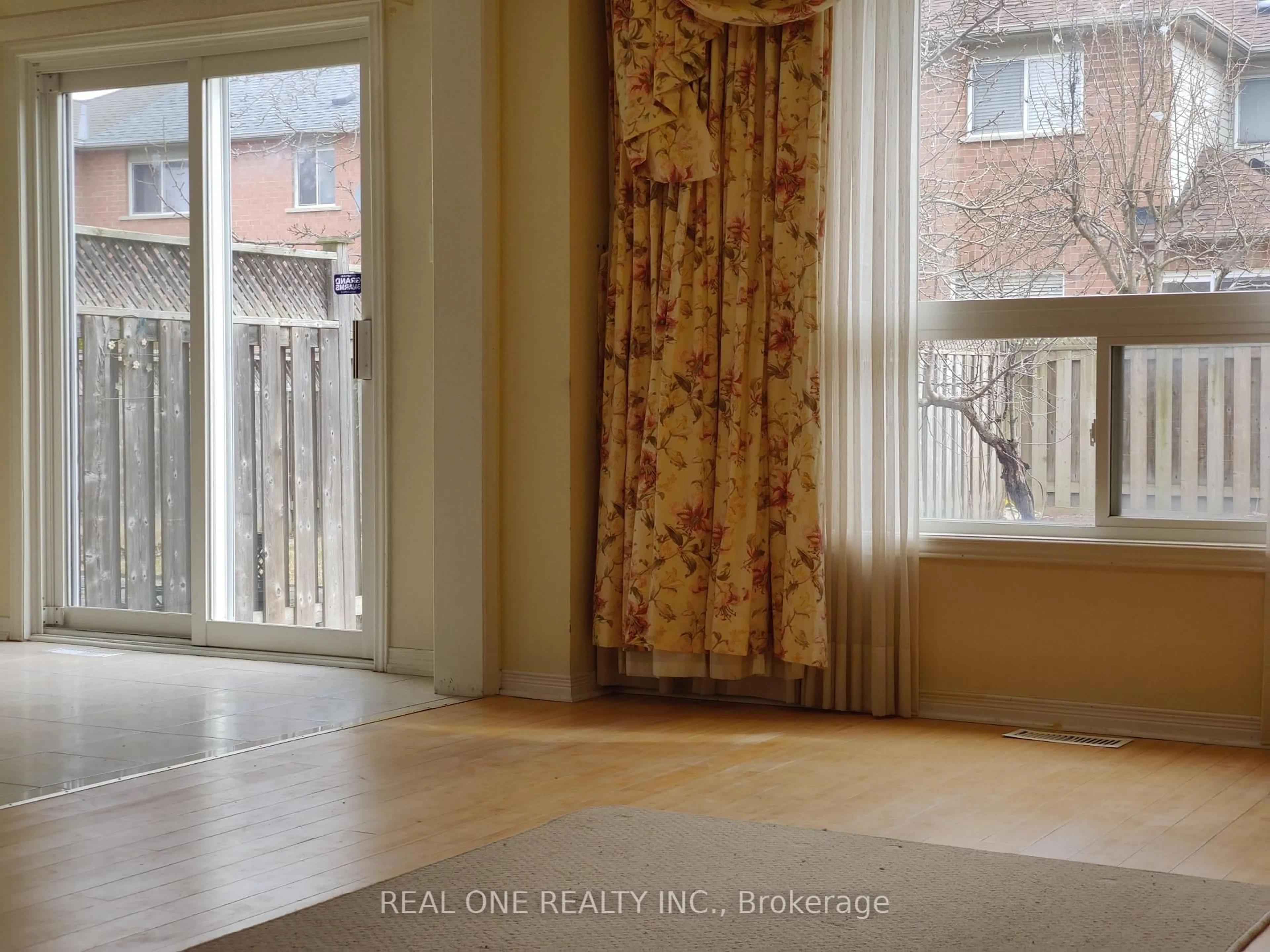A pic of a room for 45 Devonwood Dr, Markham Ontario L6C 3A7