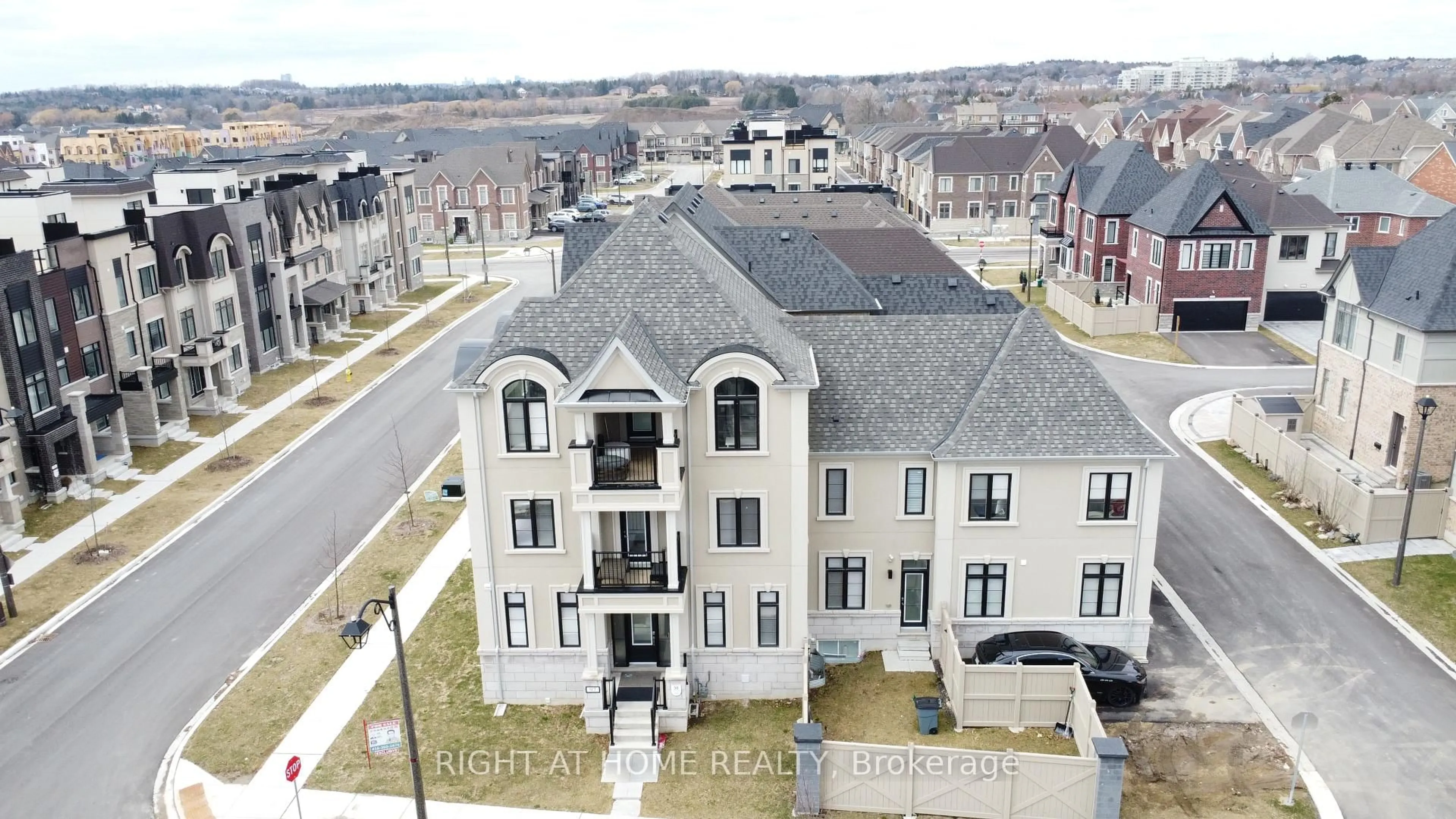 A pic from outside/outdoor area/front of a property/back of a property/a pic from drone, unknown for 97 Guardhouse Cres, Markham Ontario L6C 3J9