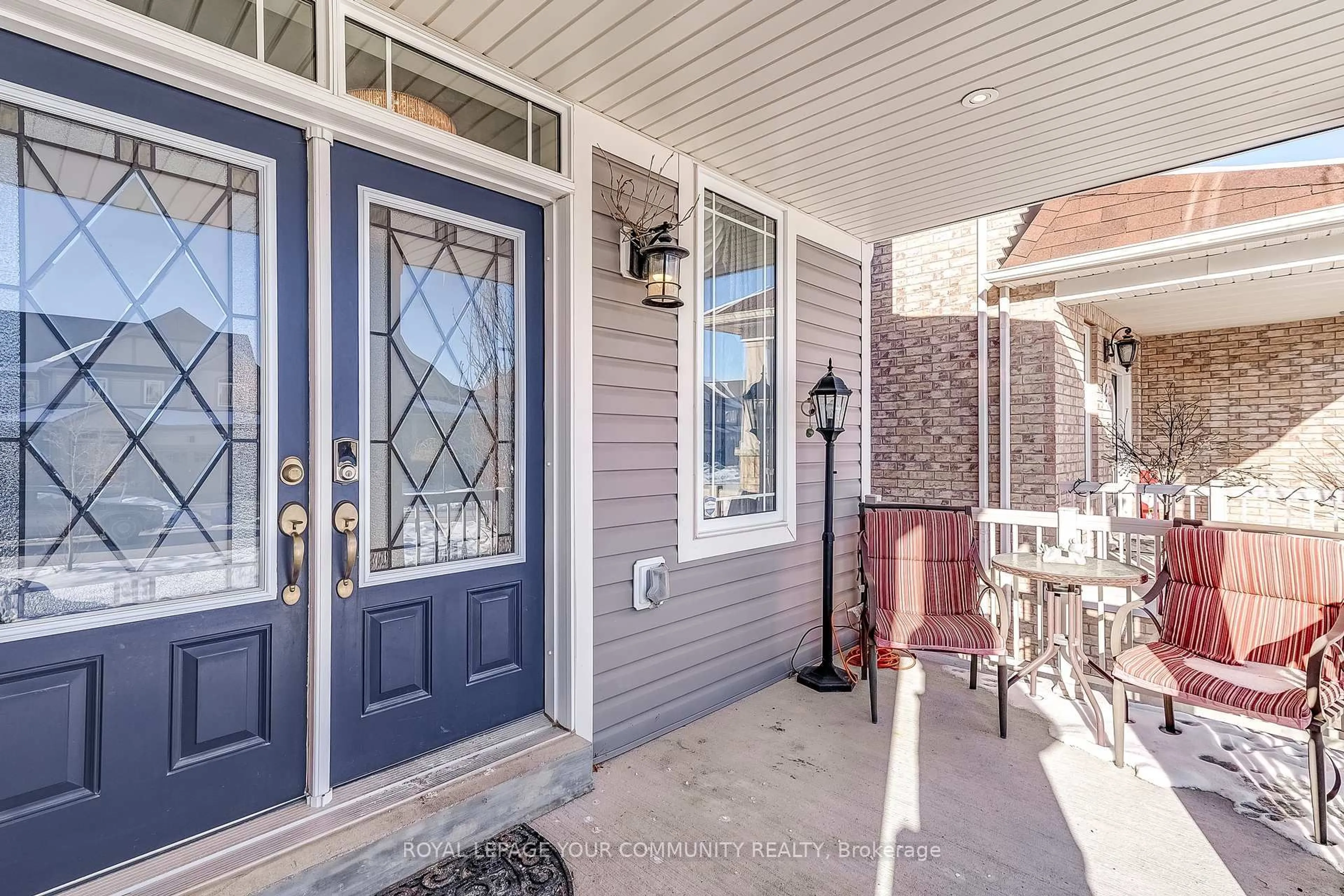 Indoor entryway for 46 John Link Ave, Georgina Ontario L0E 1R0