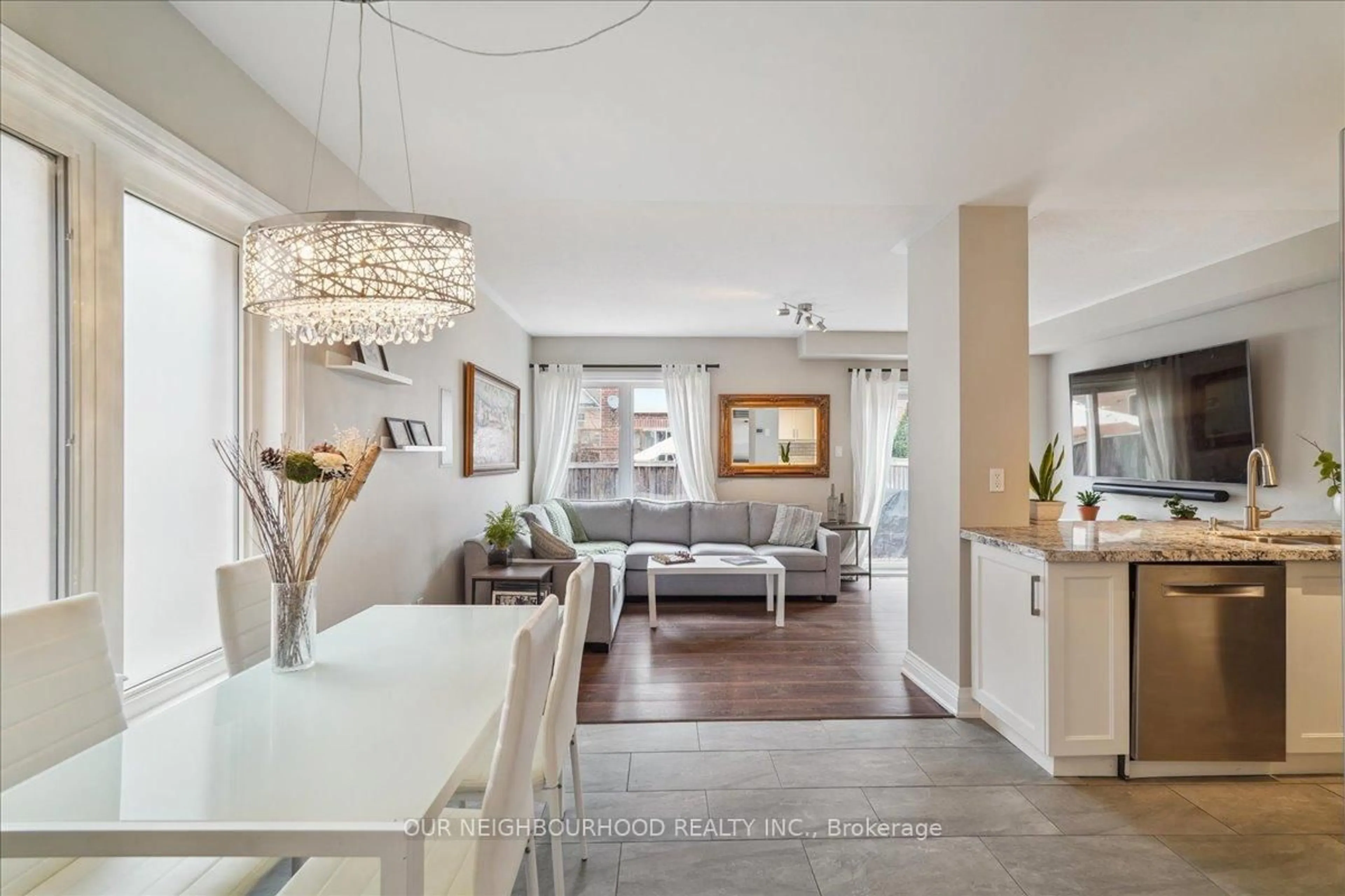 Unknown for 21 Latitude Lane, Whitchurch-Stouffville Ontario L4A 0T1