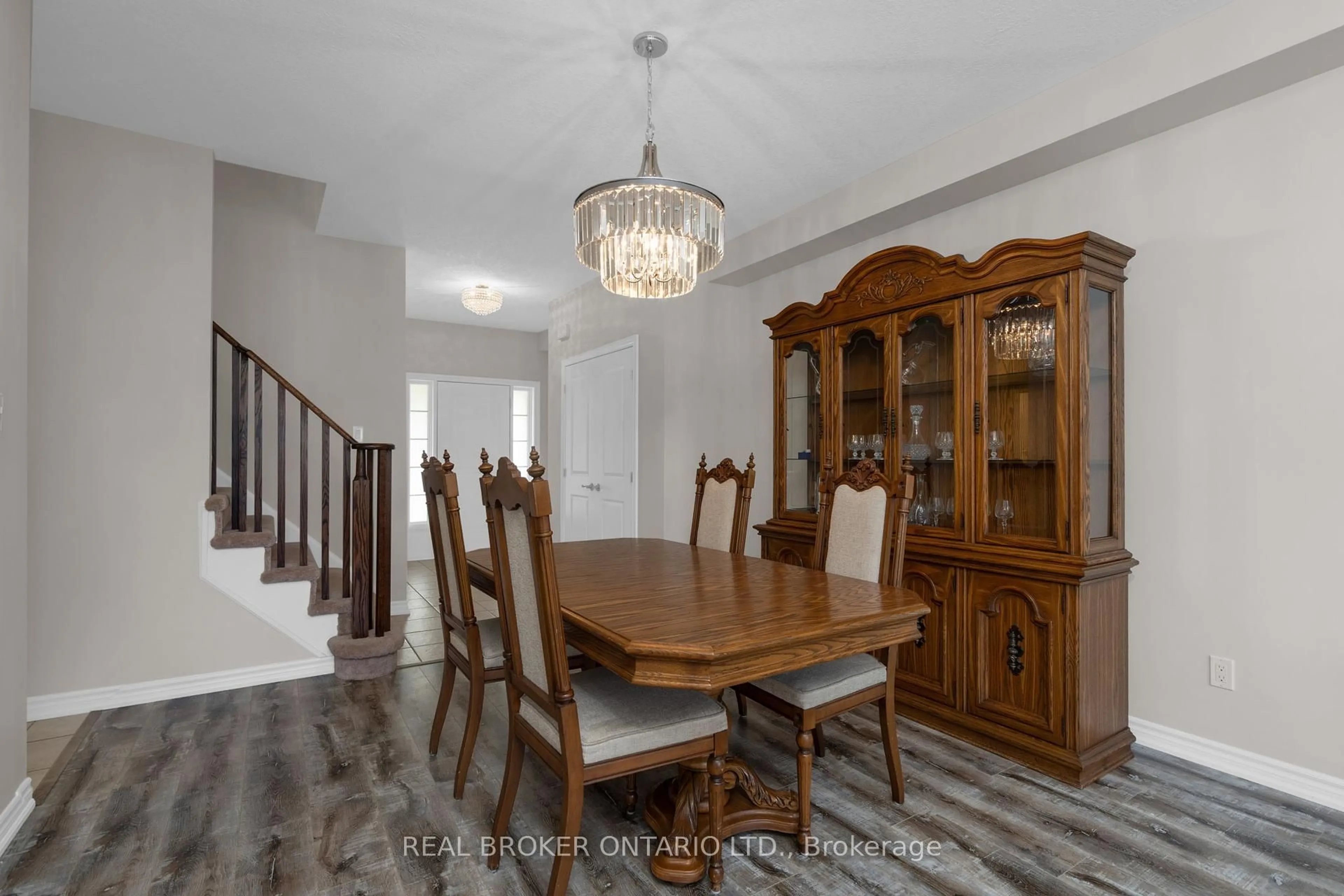 Dining room, unknown for 14 Jones St, New Tecumseth Ontario L9R 0C1