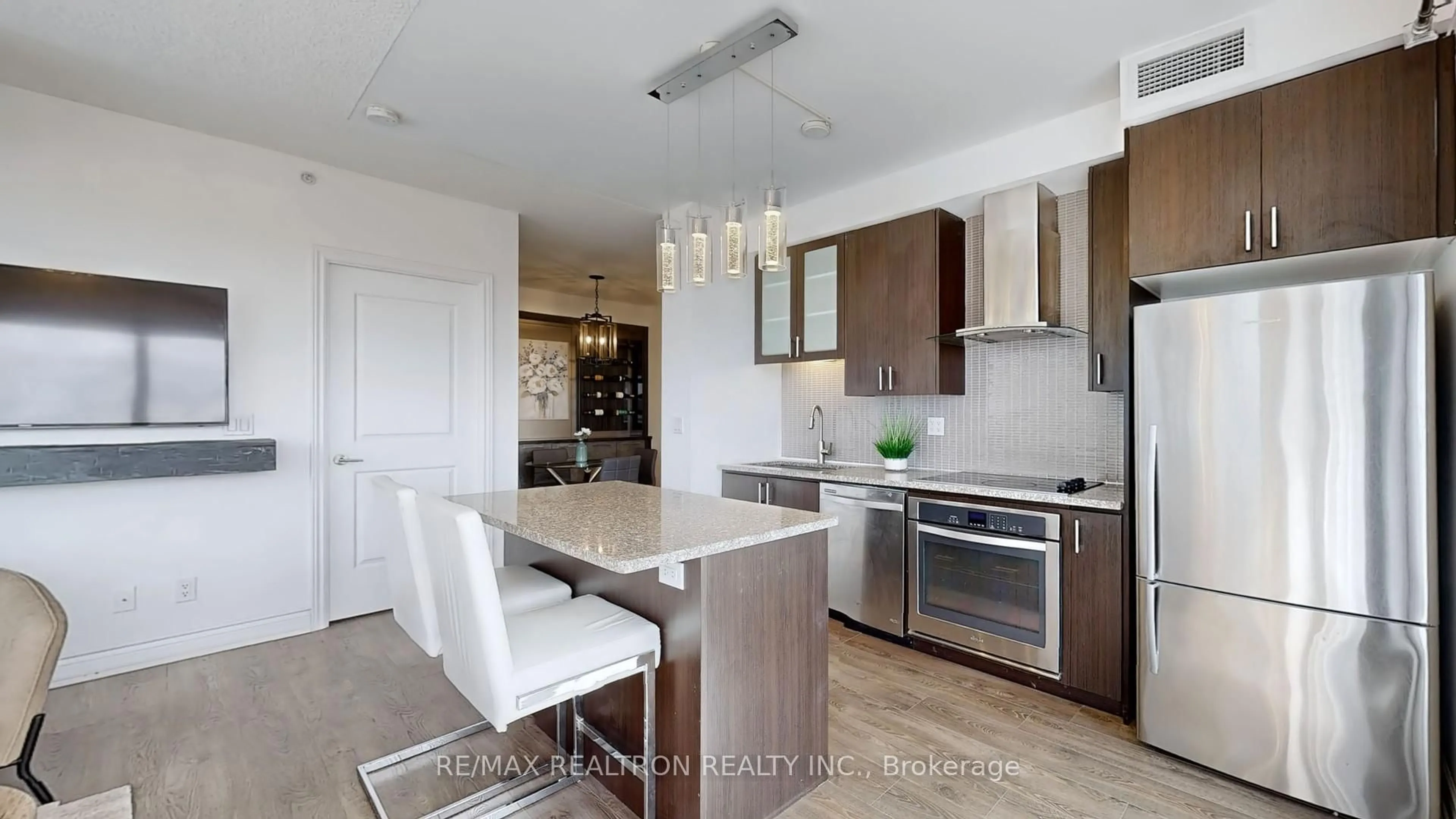 Open concept kitchen, unknown for 9088 Yonge St #302A, Richmond Hill Ontario L4C 0Y6