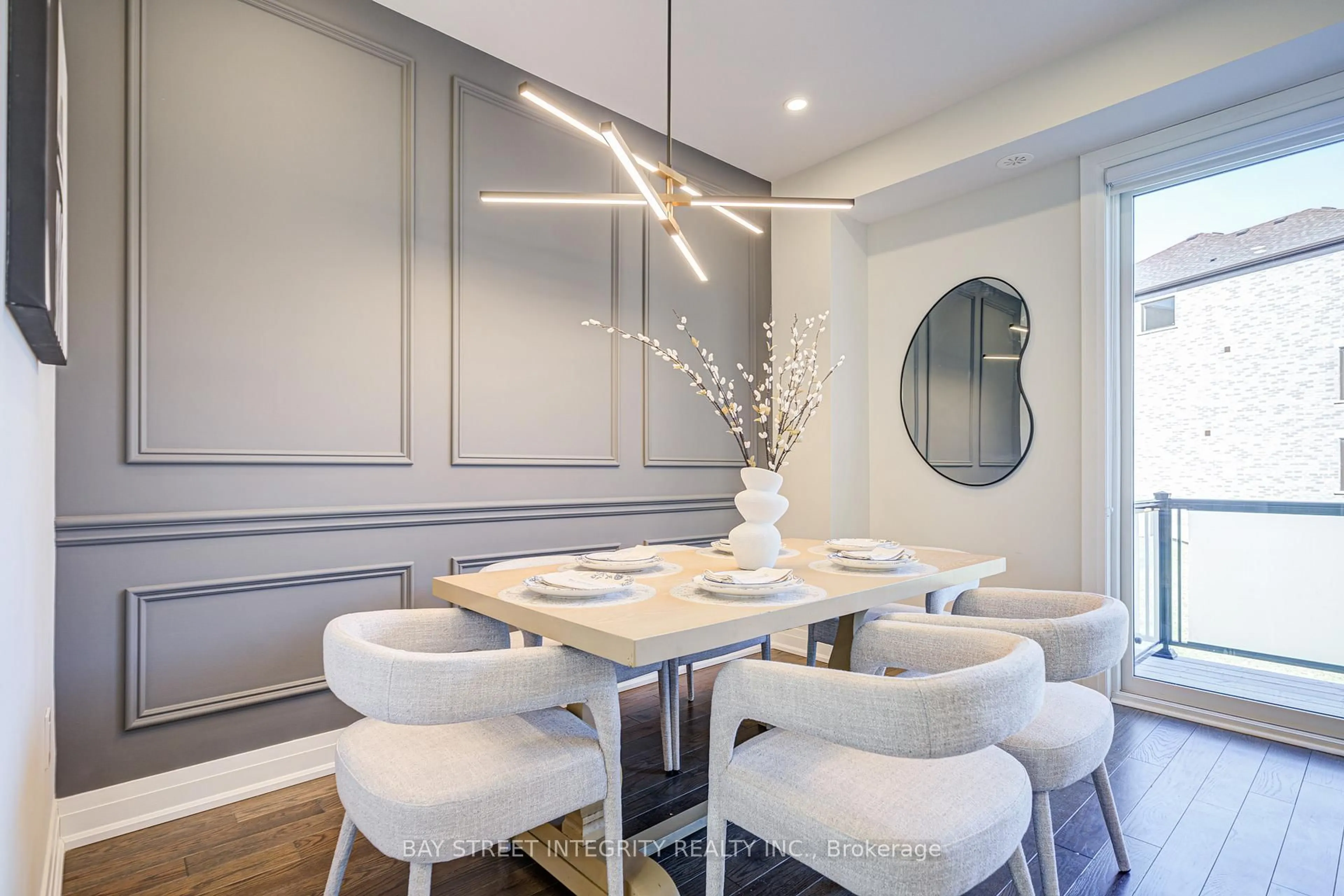 Dining room, unknown for 511 New England Crt, Newmarket Ontario L3X 0M6