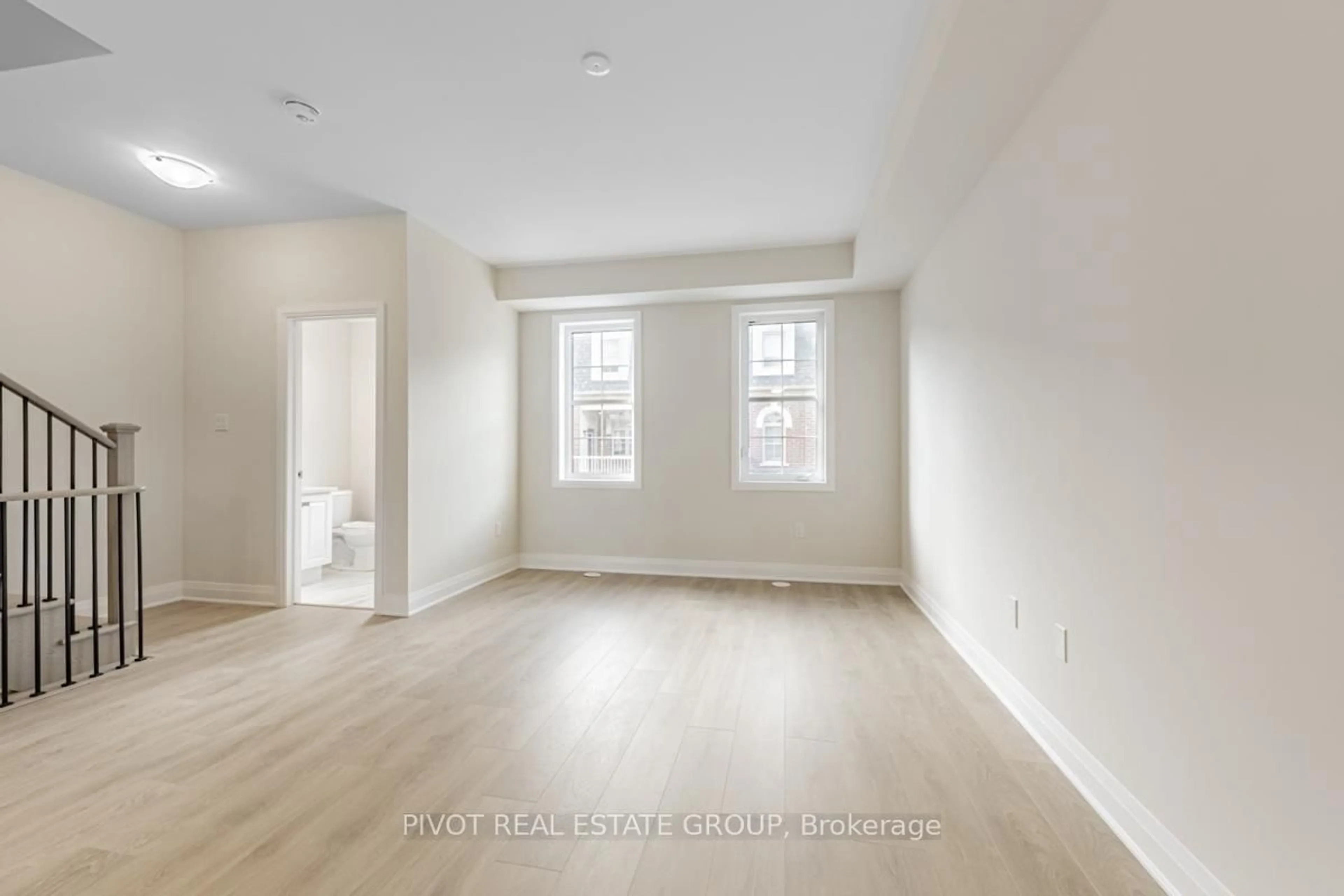 A pic of a room for 21 Kennisis Way, Vaughan Ontario L6A 3Y5