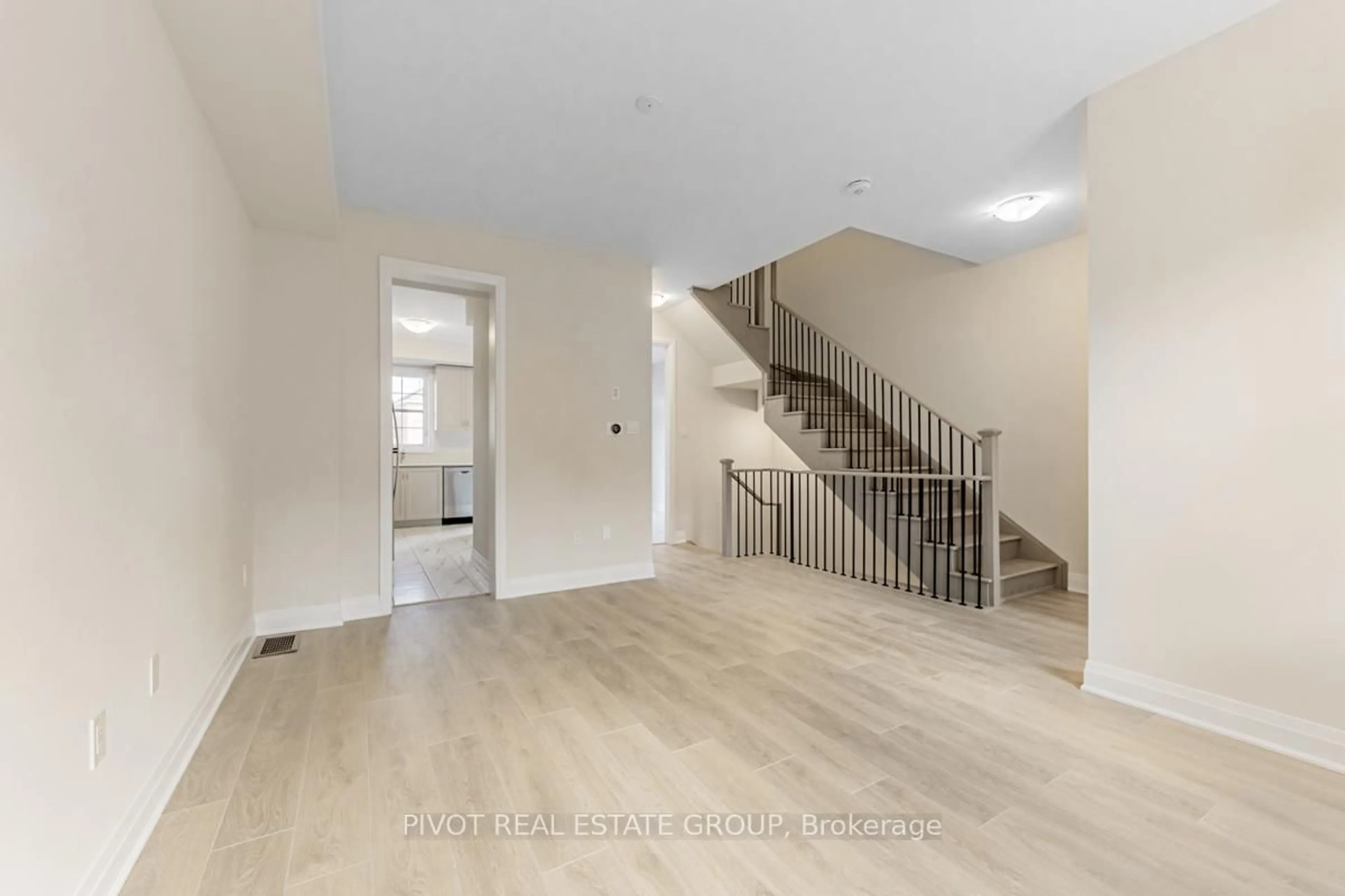 Unknown for 21 Kennisis Way, Vaughan Ontario L6A 3Y5
