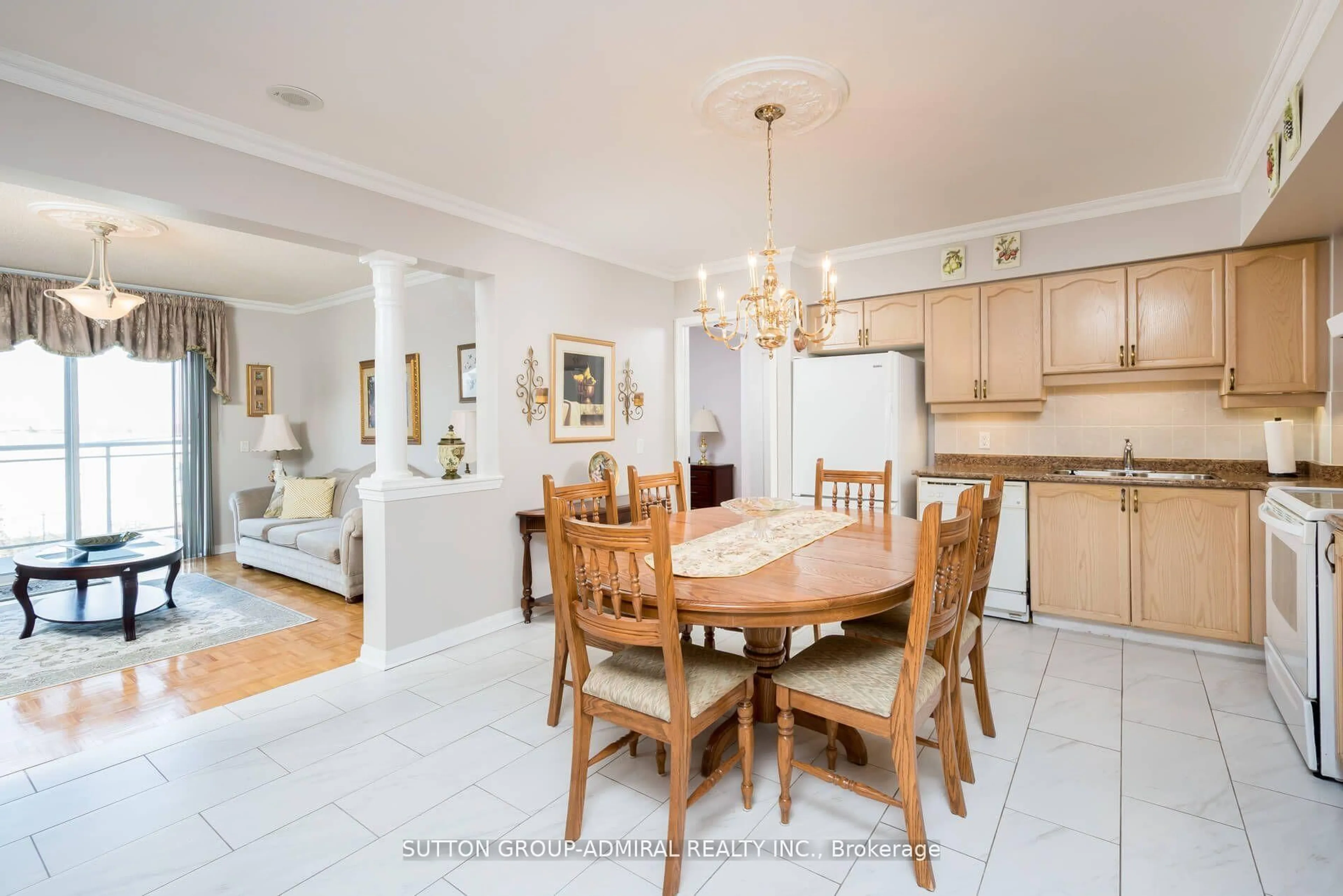 Open concept kitchen, ceramic/tile floor for 2504 Rutherford Rd #509, Vaughan Ontario L4K 5N5