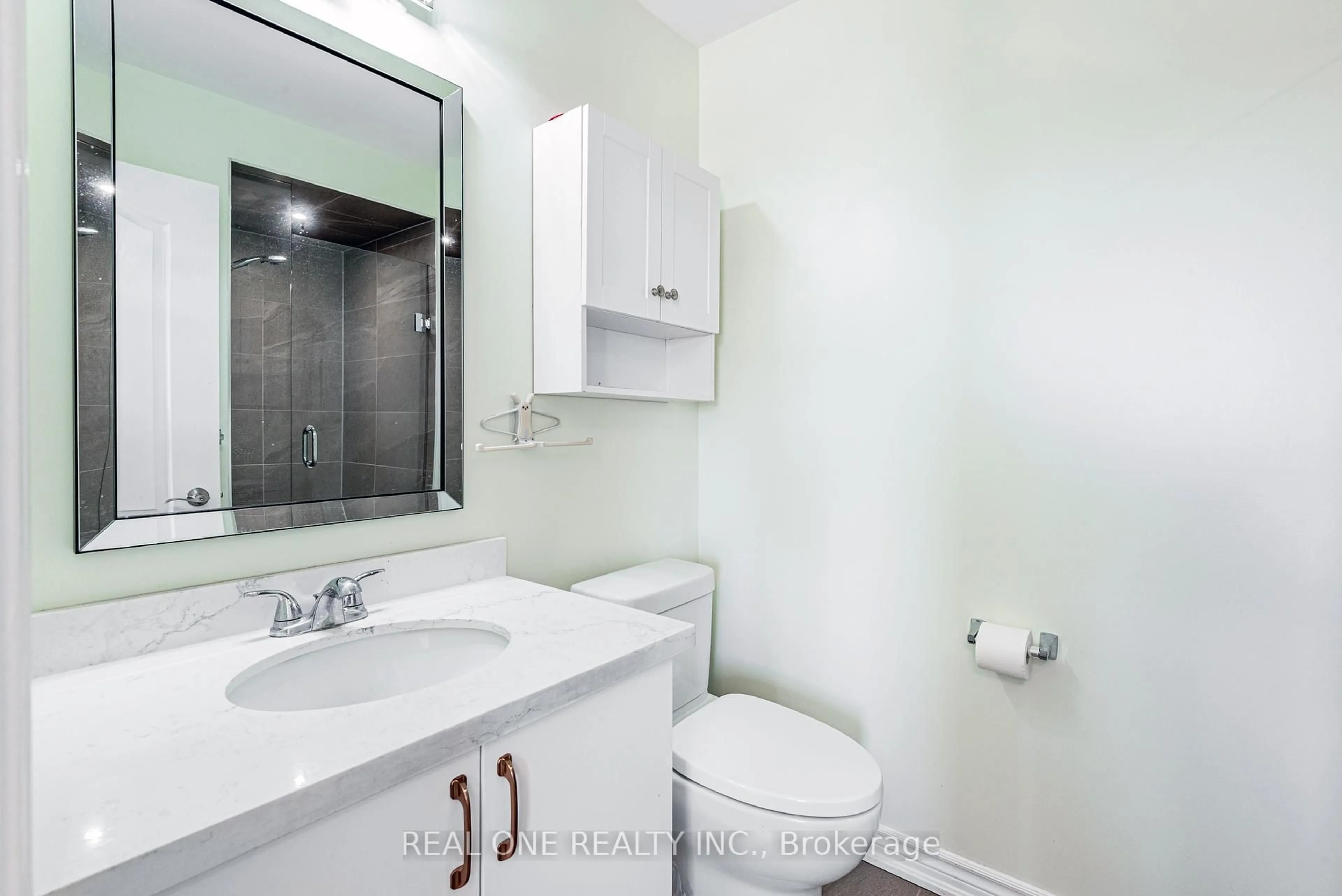 Standard bathroom, unknown for 4798 16th Ave, Markham Ontario L6C 0V8