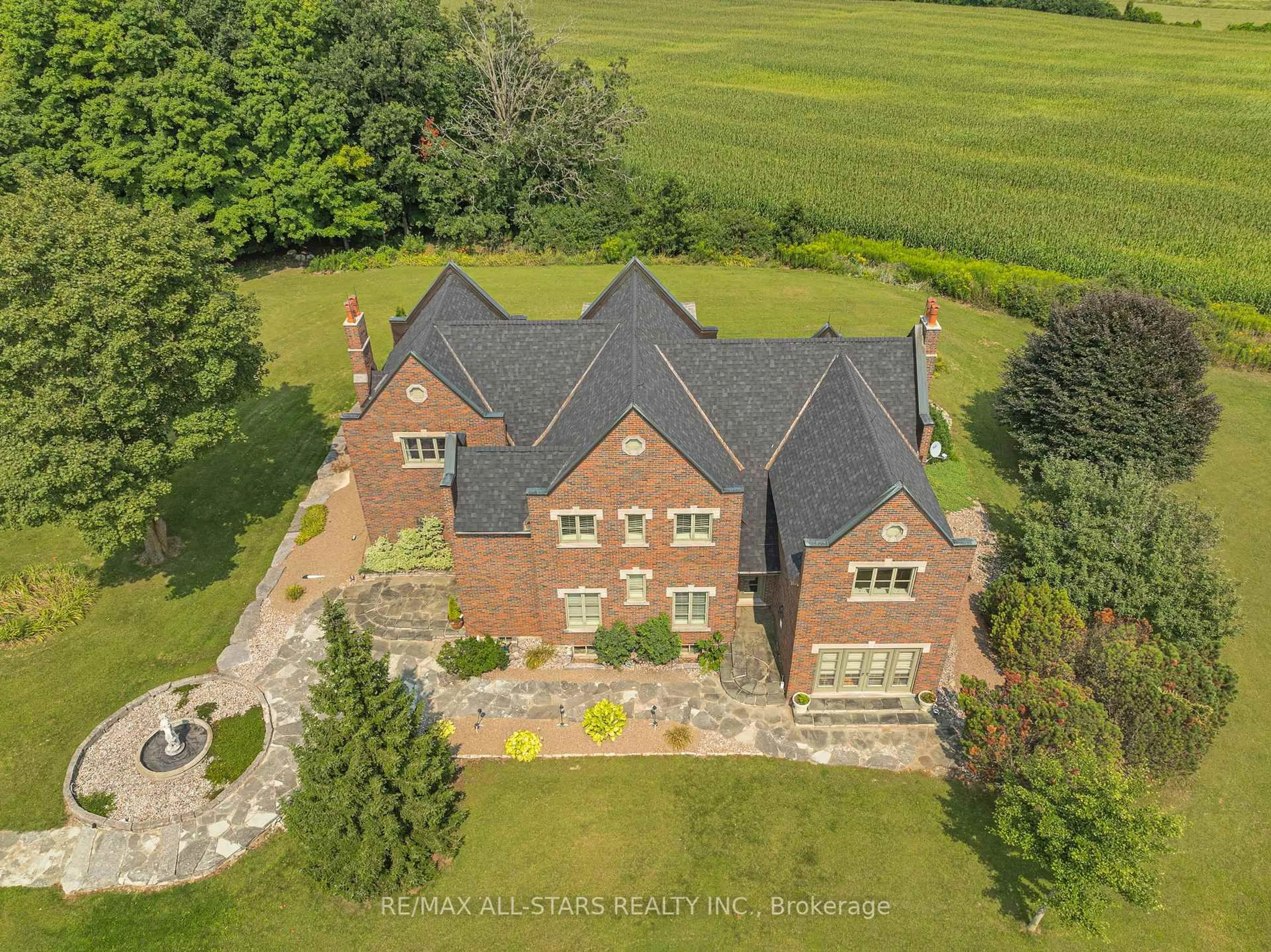 A pic from outside/outdoor area/front of a property/back of a property/a pic from drone, building for 1646 Concession 11 Rd, Brock Ontario L0E 1E0
