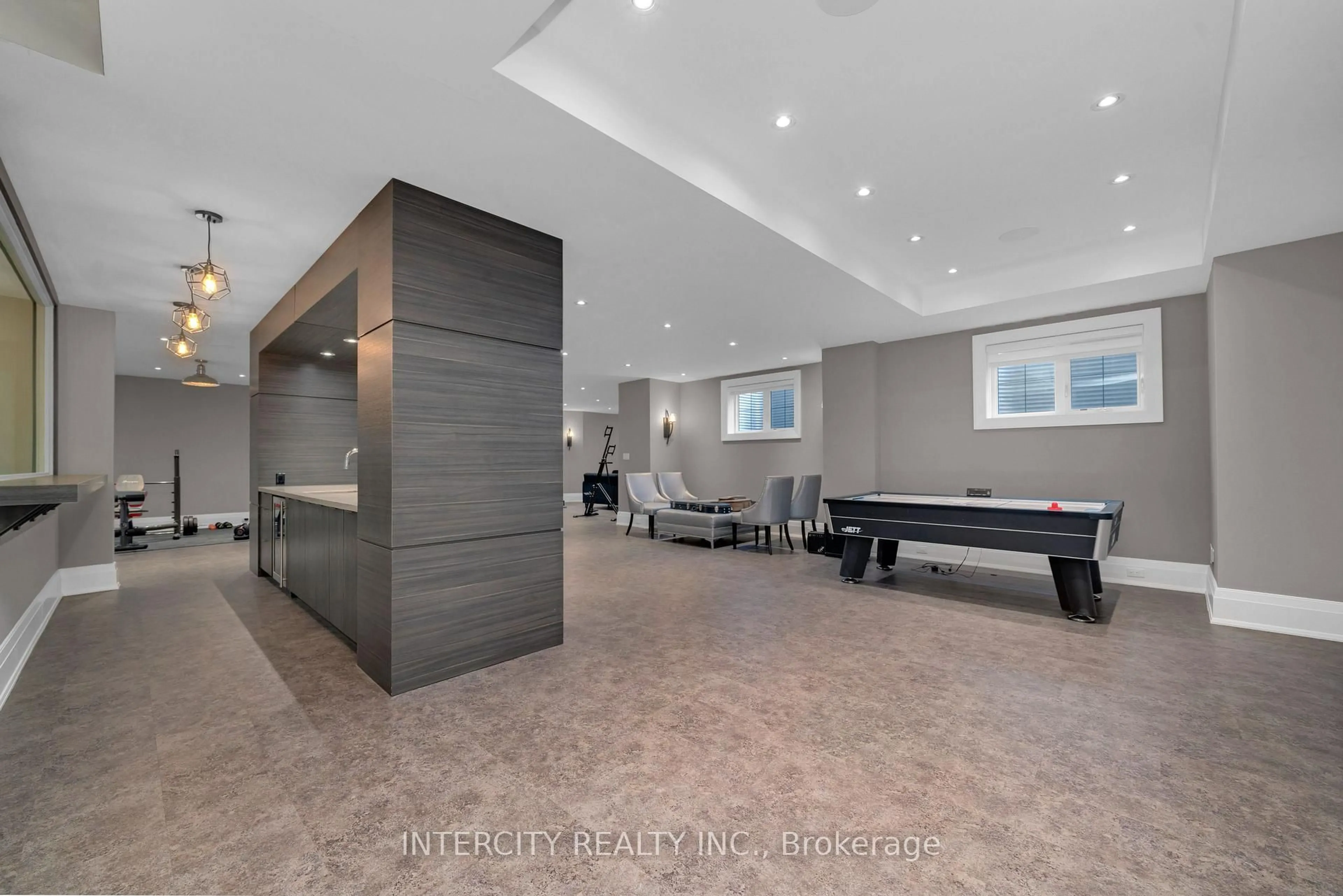 Unknown for 34 Rosebud Crt, Vaughan Ontario L0J 1C0