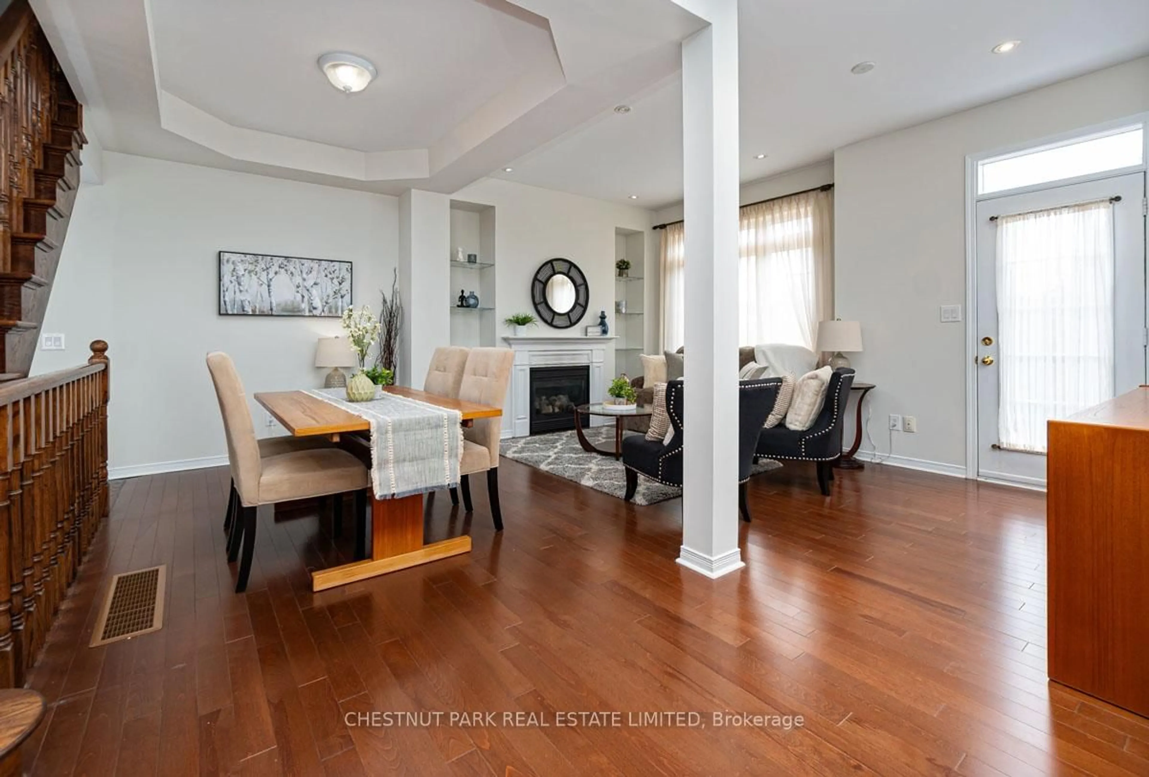 Dining room, unknown for 66 Chapman Crt, Aurora Ontario L4G 0E2
