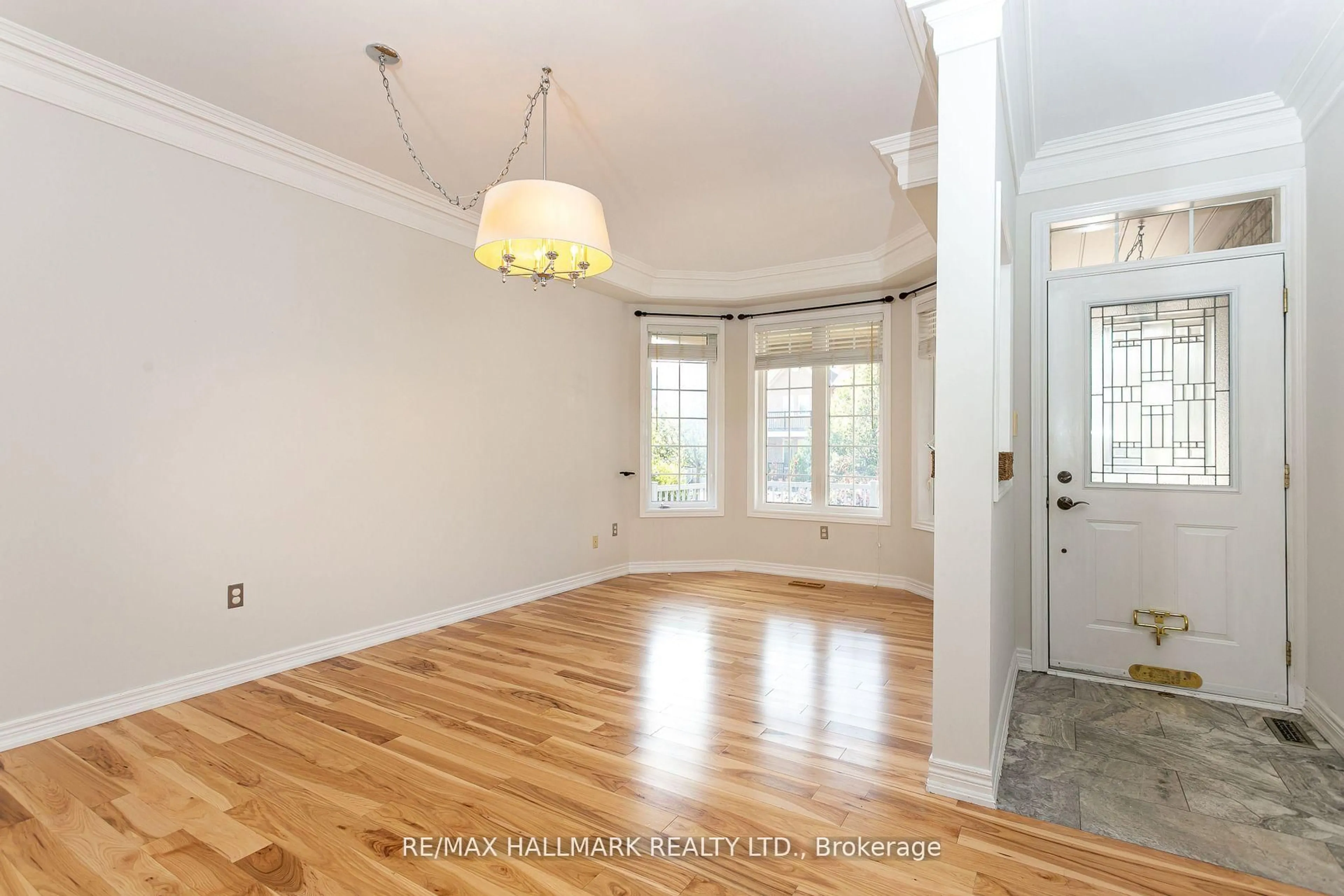Unknown for 54 Waldron Cres, Richmond Hill Ontario L4E 4A3