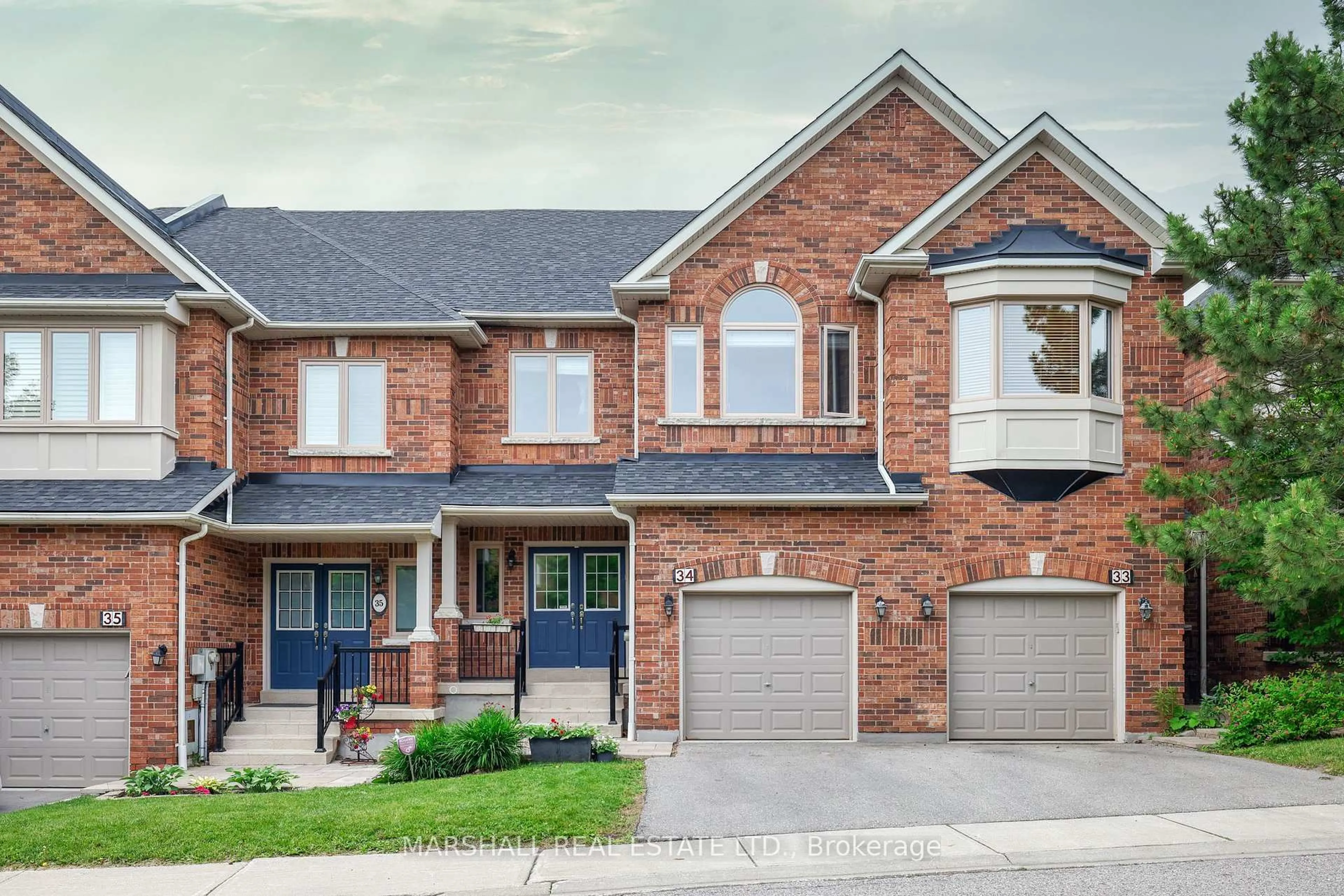Home with brick exterior material, street for 255 Shaftsbury Ave #34, Richmond Hill Ontario L4C 0L9