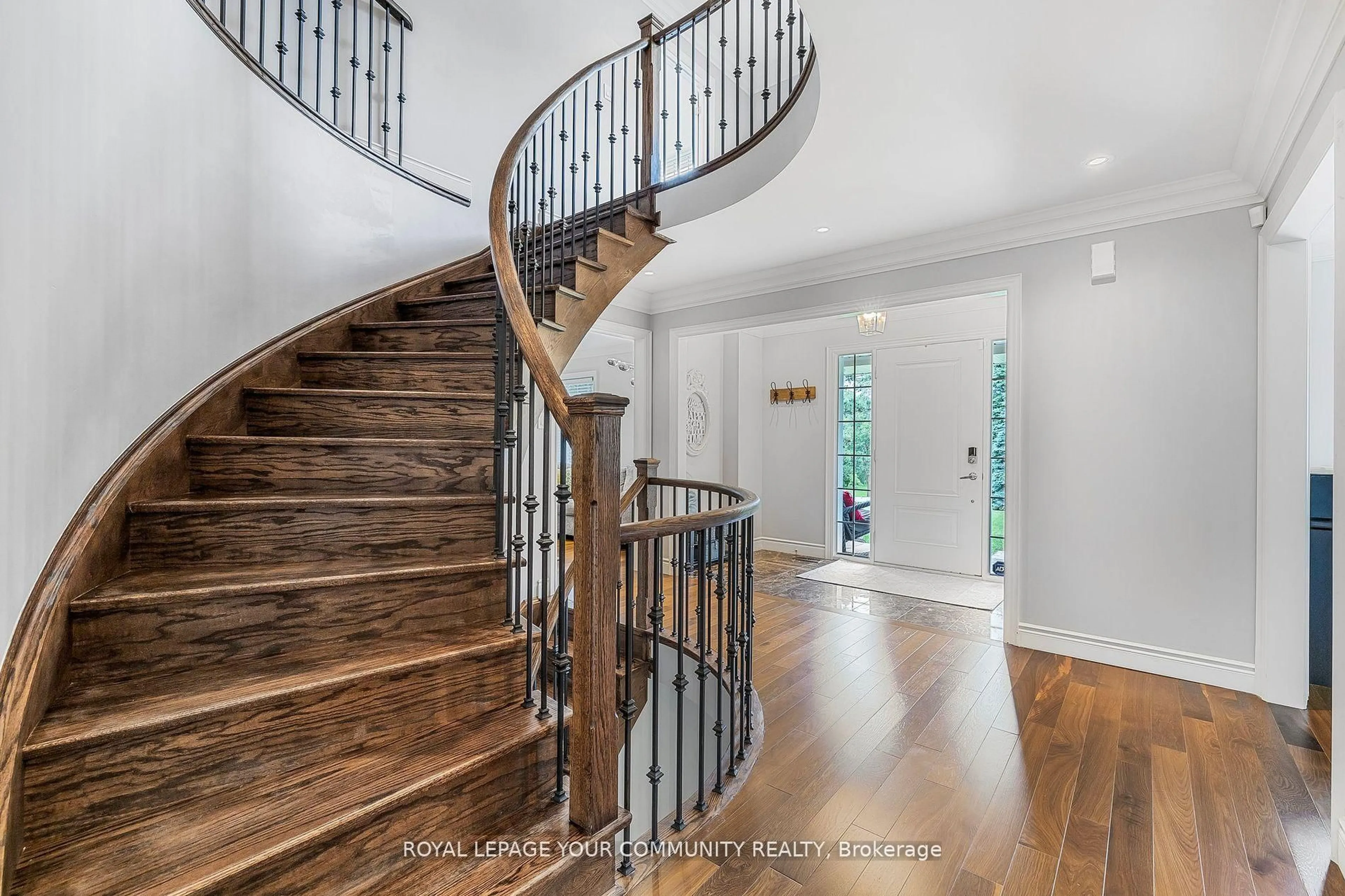 Unknown for 1189 Kingdale Rd, Newmarket Ontario L3Y 4W1