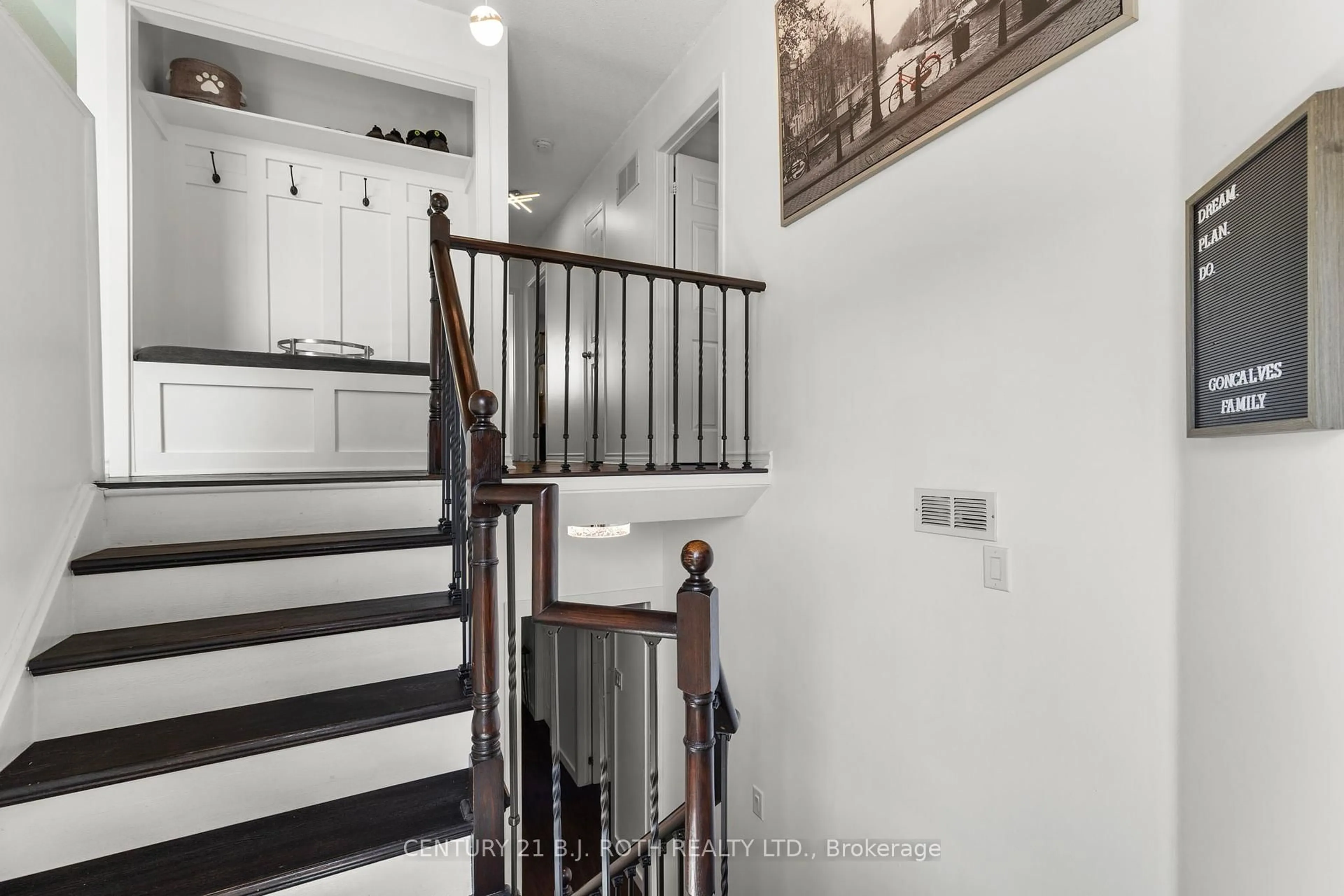 Unknown for 1280 Forest St, Innisfil Ontario L9S 1Z6