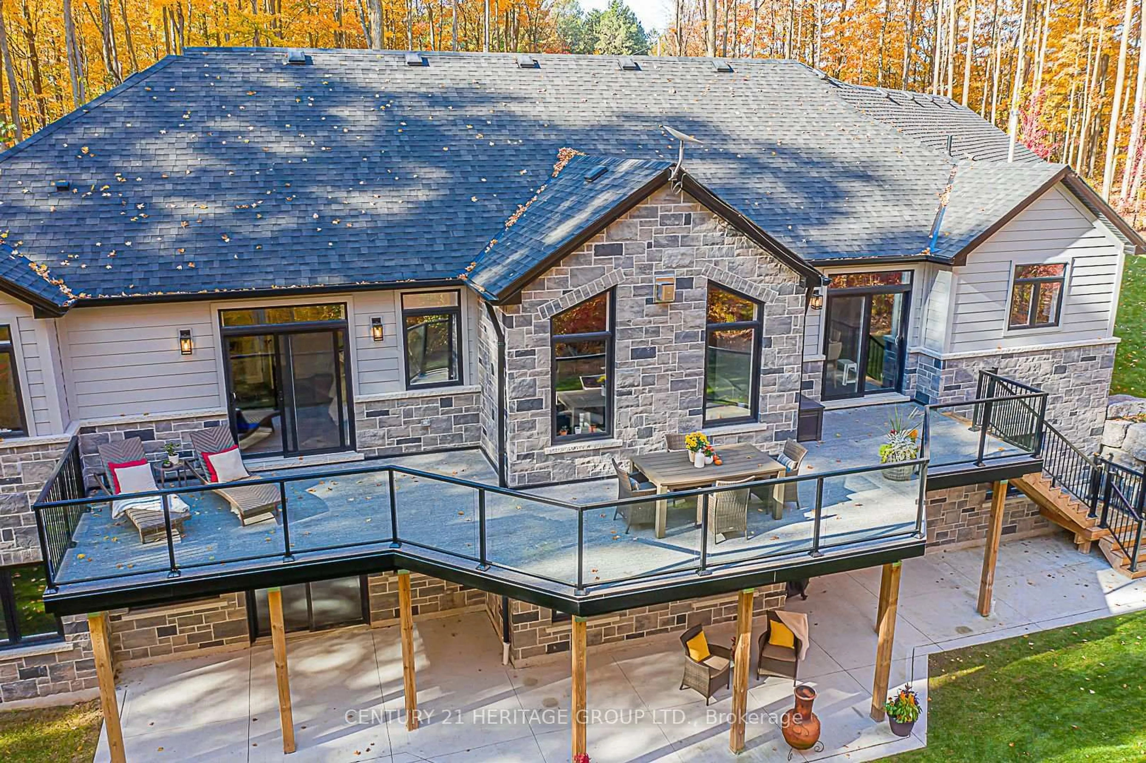 A pic from outside/outdoor area/front of a property/back of a property/a pic from drone, mountain view for 17657 Highway 48 N/A, East Gwillimbury Ontario L0G 1E0