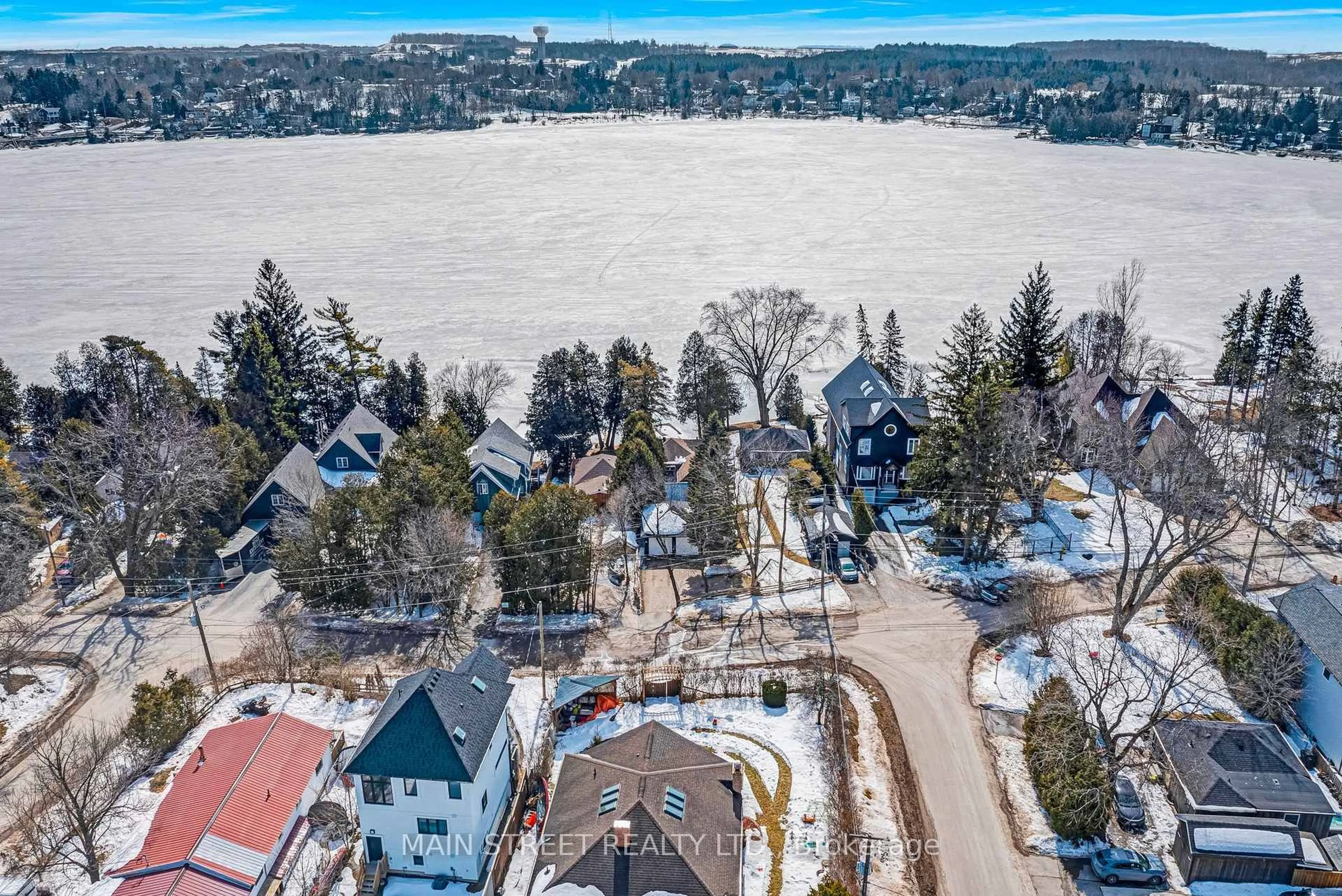 A pic from outside/outdoor area/front of a property/back of a property/a pic from drone, water/lake/river/ocean view for 75 Cedarvale Blvd, Whitchurch-Stouffville Ontario L4A 7X3