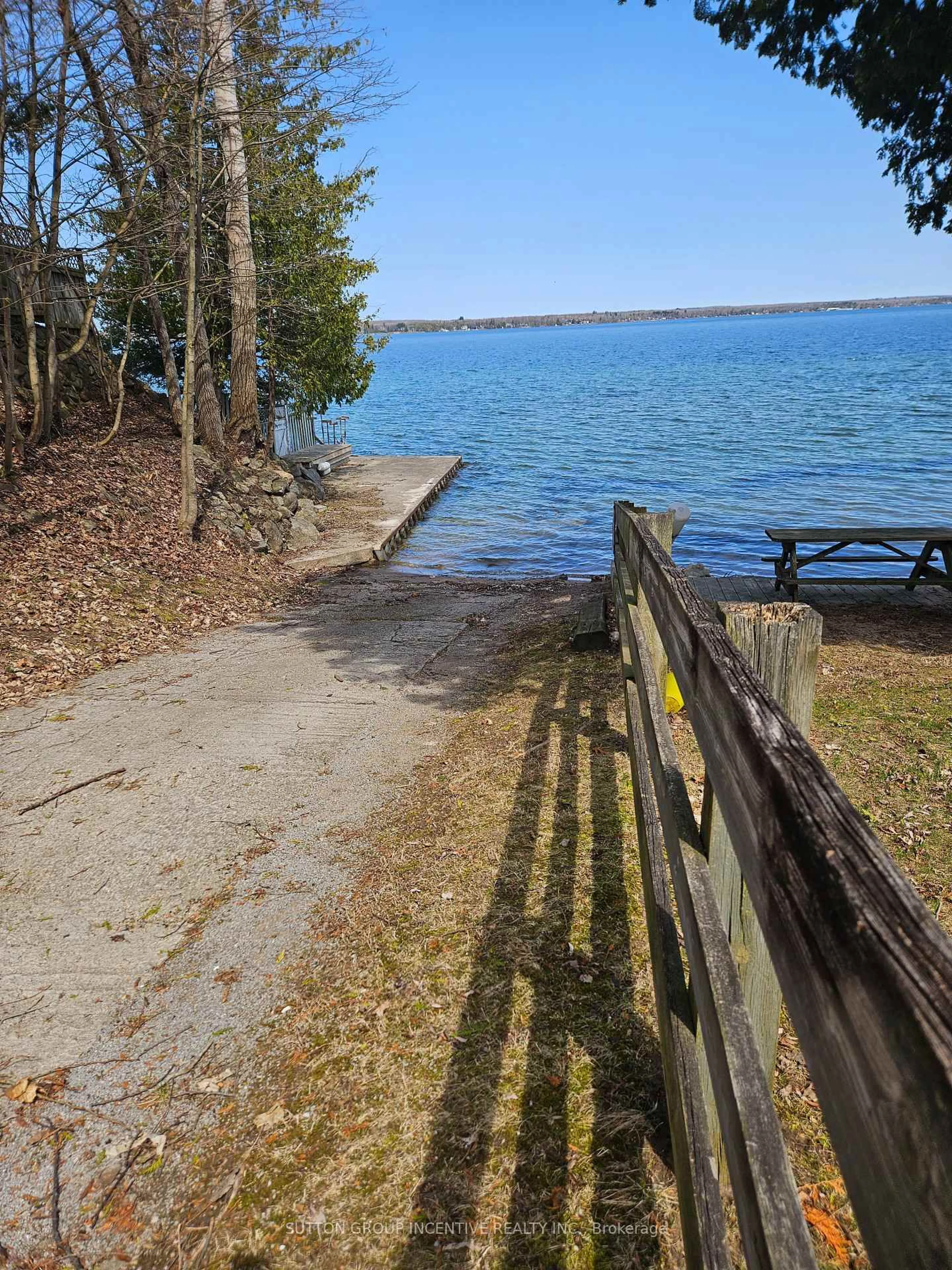Patio, water/lake/river/ocean view for 260 Edith Dr, Innisfil Ontario L9S 2L7