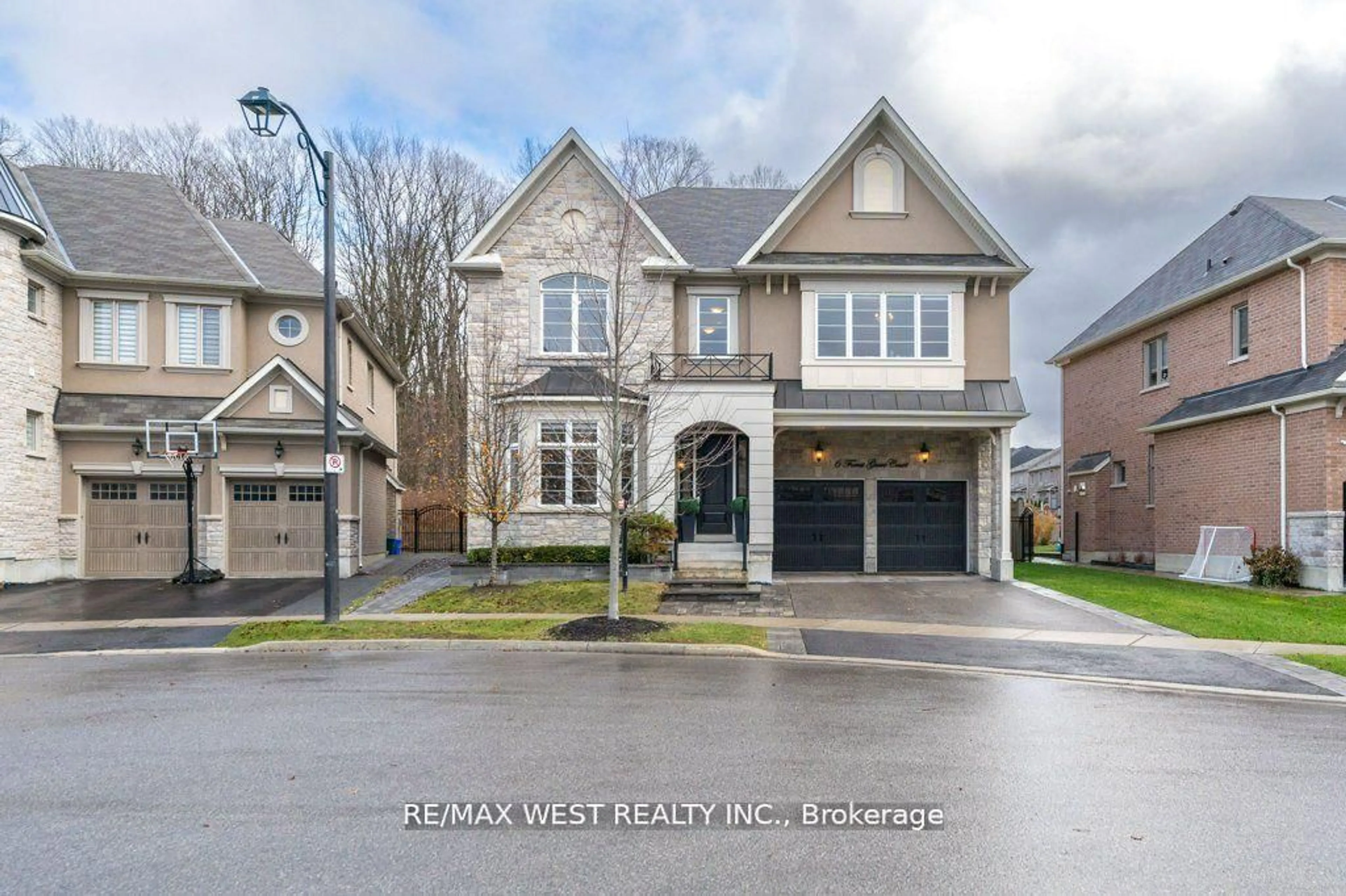 Home with brick exterior material, street for 6 Forest Grove Crt, Aurora Ontario L4G 3G4