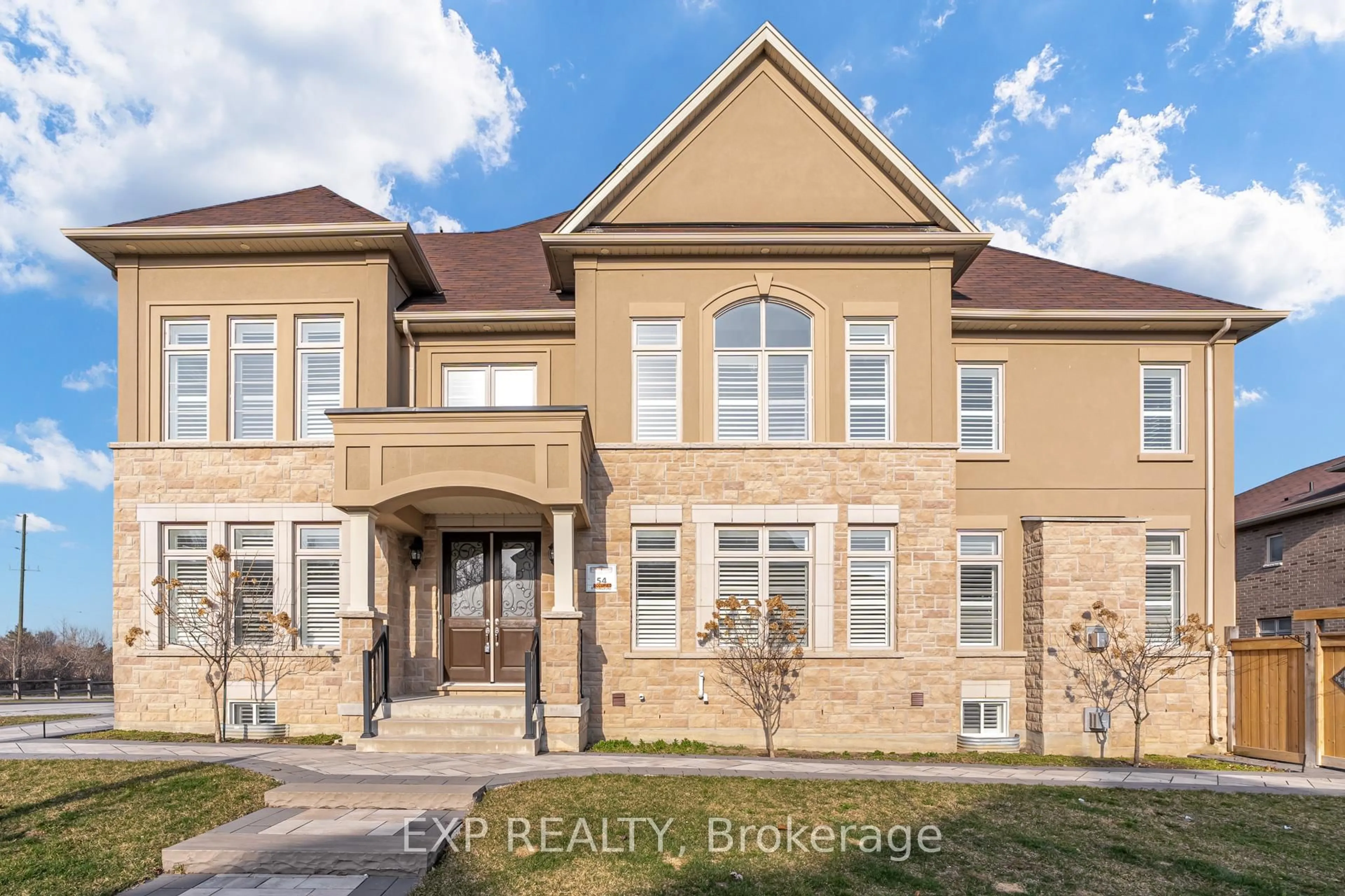 Home with brick exterior material, building for 41 Prunella Cres, East Gwillimbury Ontario L9N 1G1