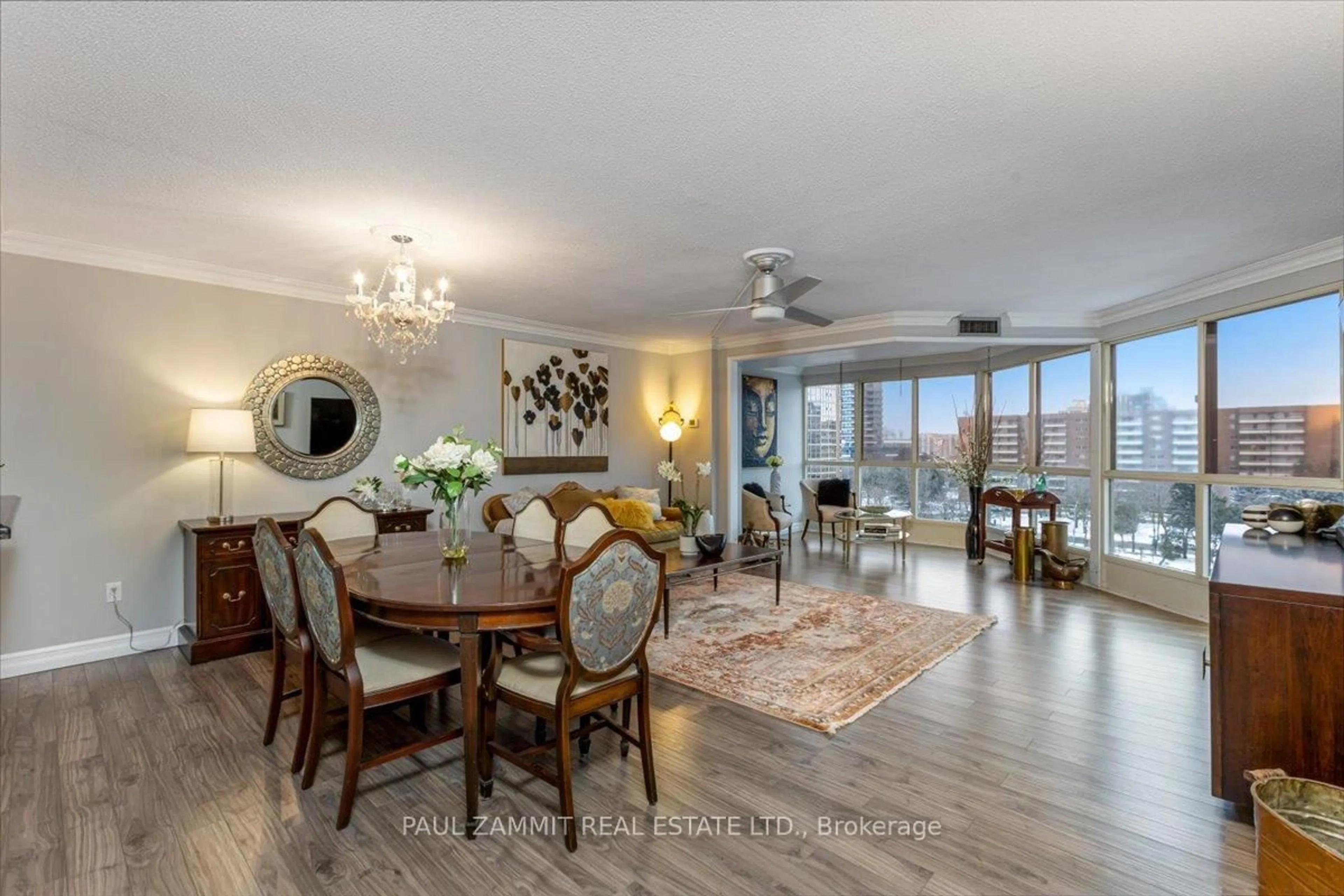Dining room, wood/laminate floor for 5 Weldrick Rd #709, Richmond Hill Ontario L4C 8S9