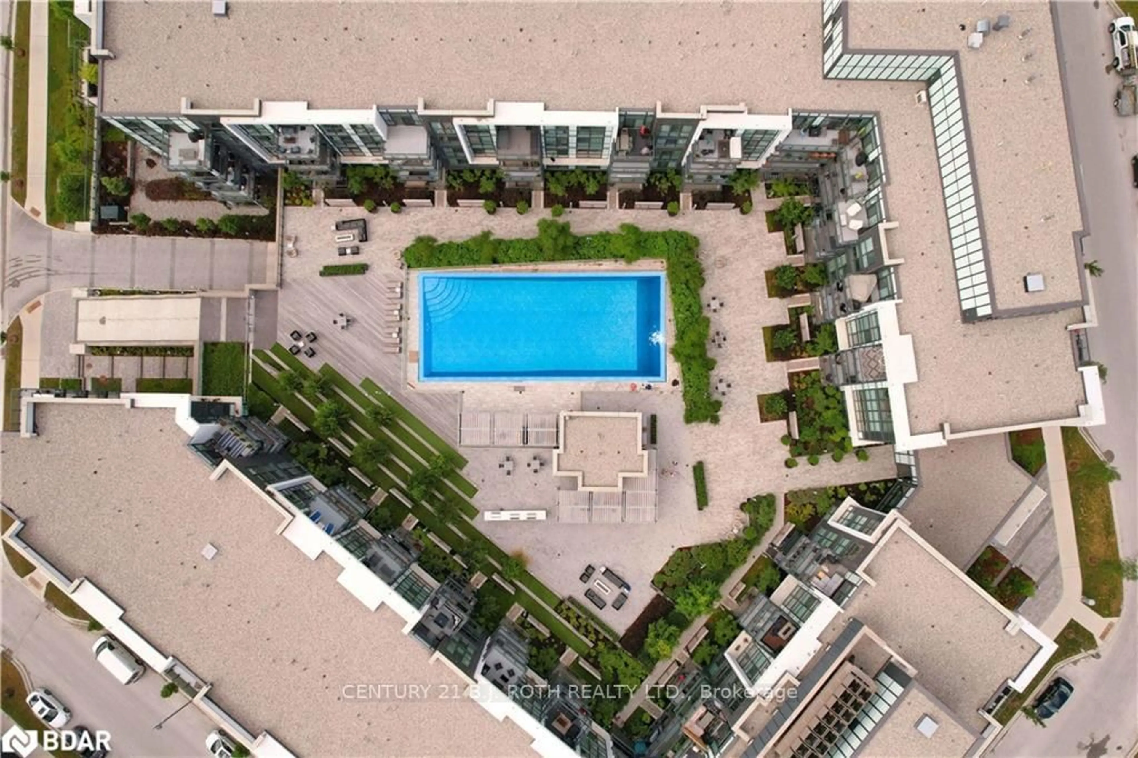 Pool for 375 SEA RAY Ave #G-15, Innisfil Ontario L9S 0N9