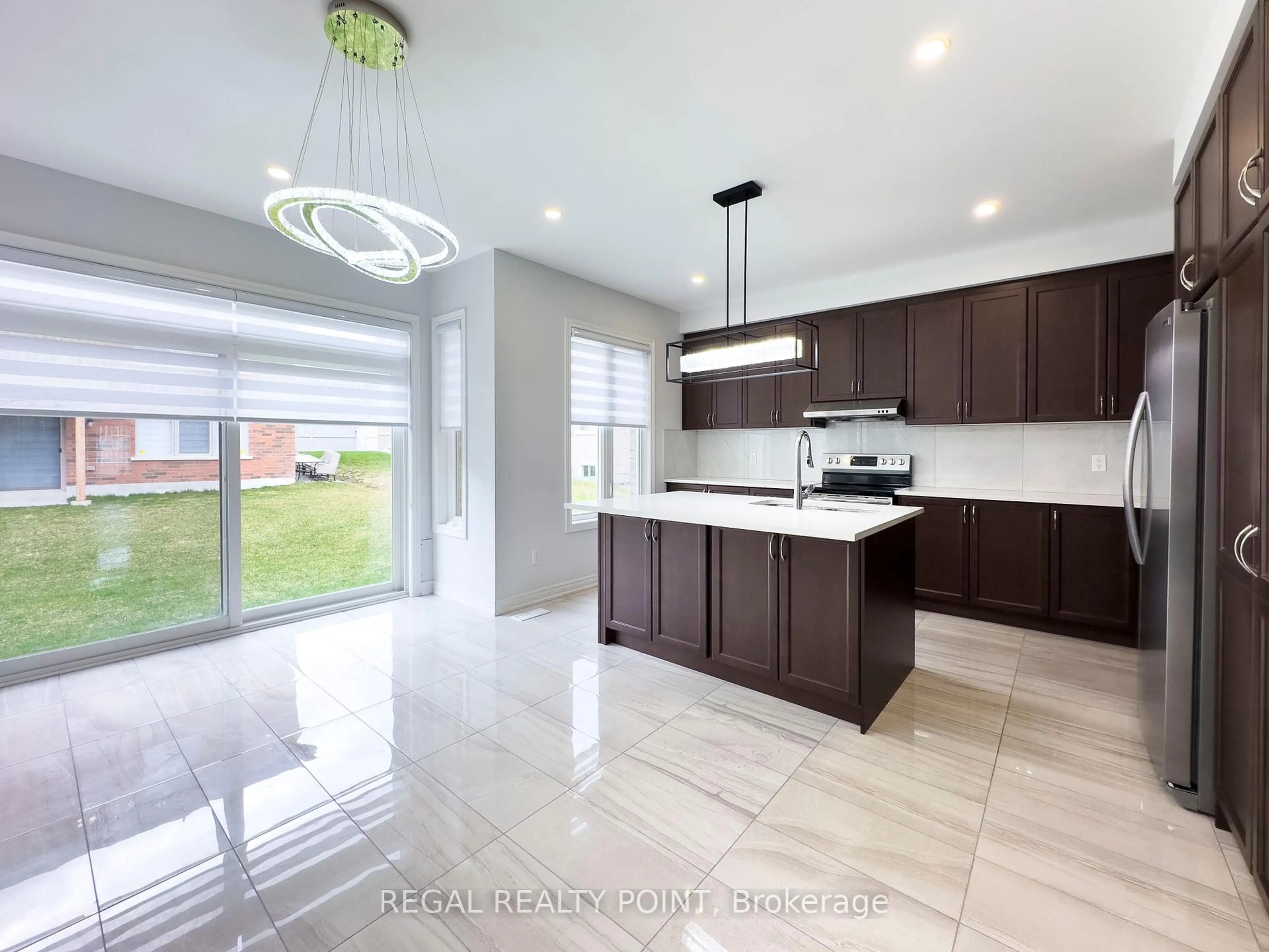 Open concept kitchen, ceramic/tile floor for 3 Father Muckle Ave, Georgina Ontario L4P 0E8