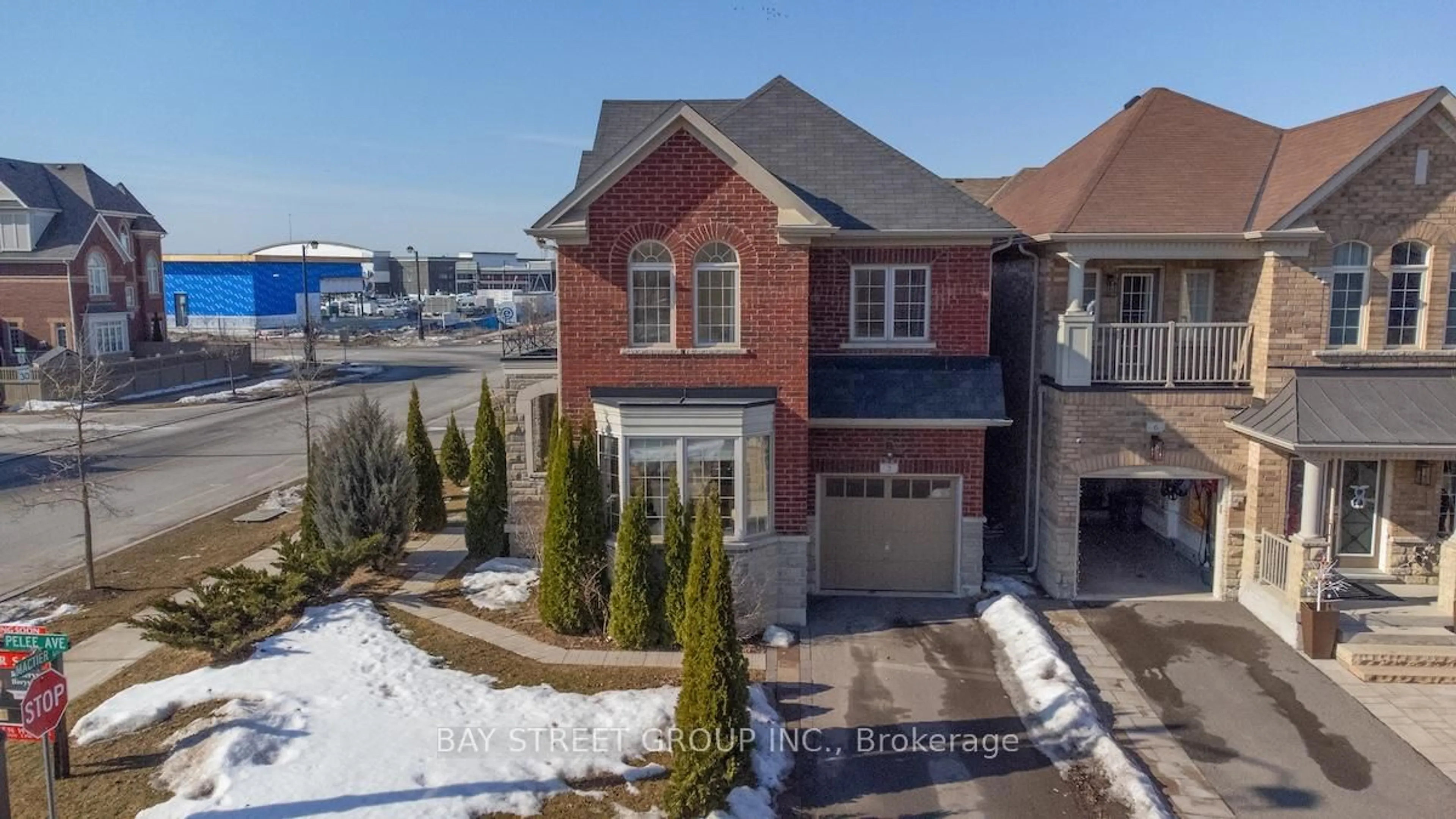 A pic from outside/outdoor area/front of a property/back of a property/a pic from drone, street for 2 Pelee Ave, Vaughan Ontario L4H 3Y2