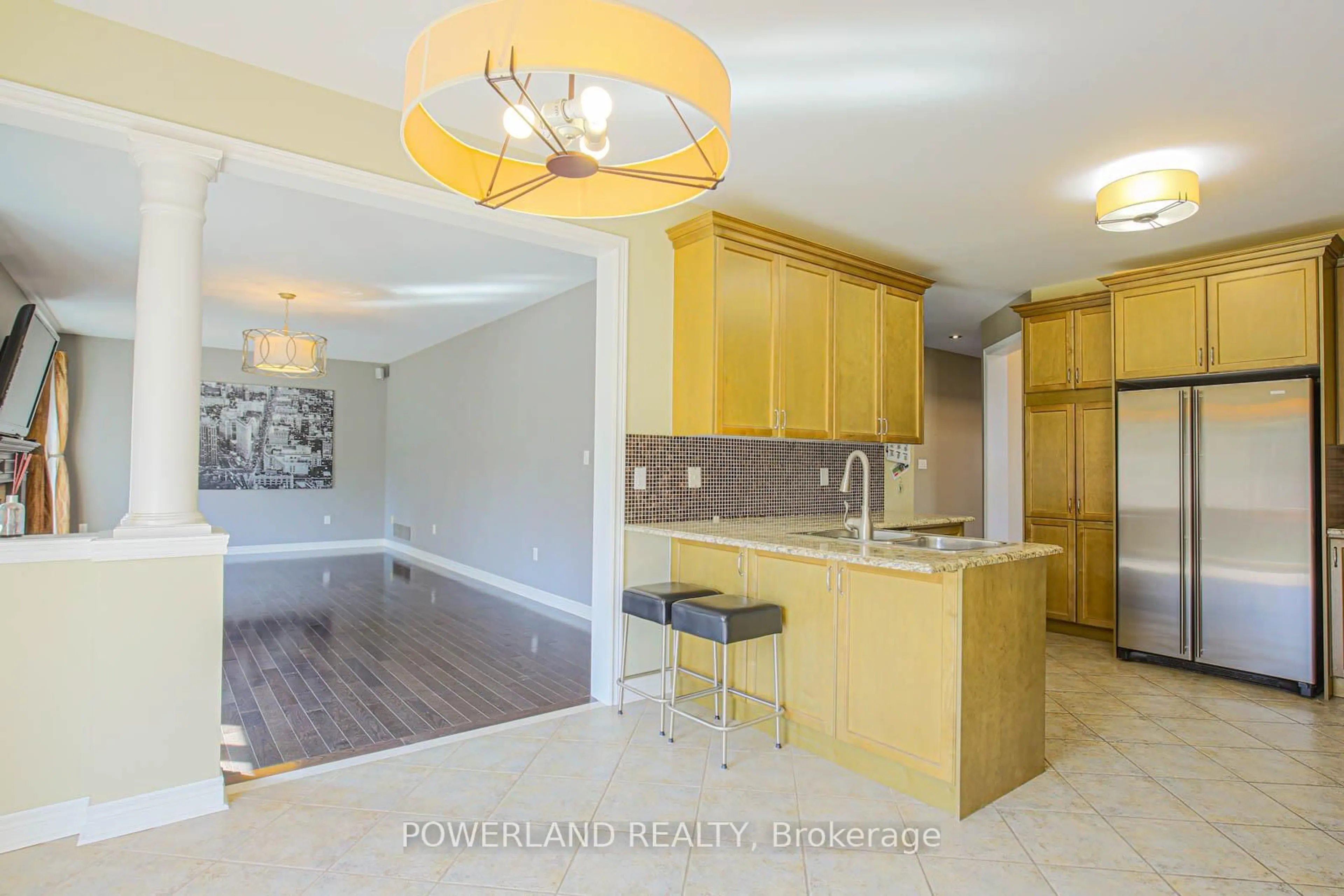 Open concept kitchen, unknown for 87 Schuster Lane, Vaughan Ontario L4J 8Z4
