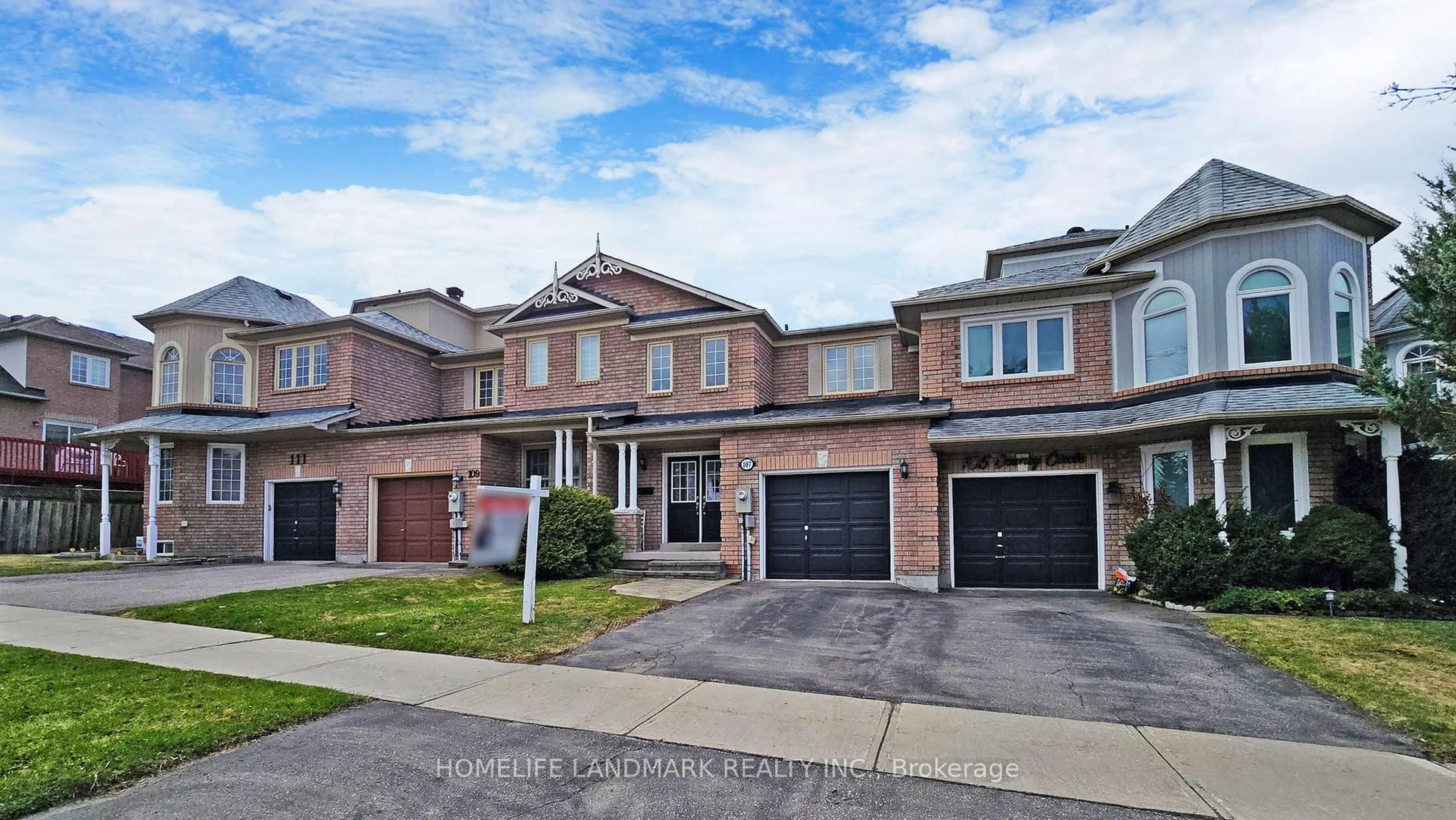 Home with brick exterior material, street for 107 Downey Circ, Aurora Ontario L4G 7G1