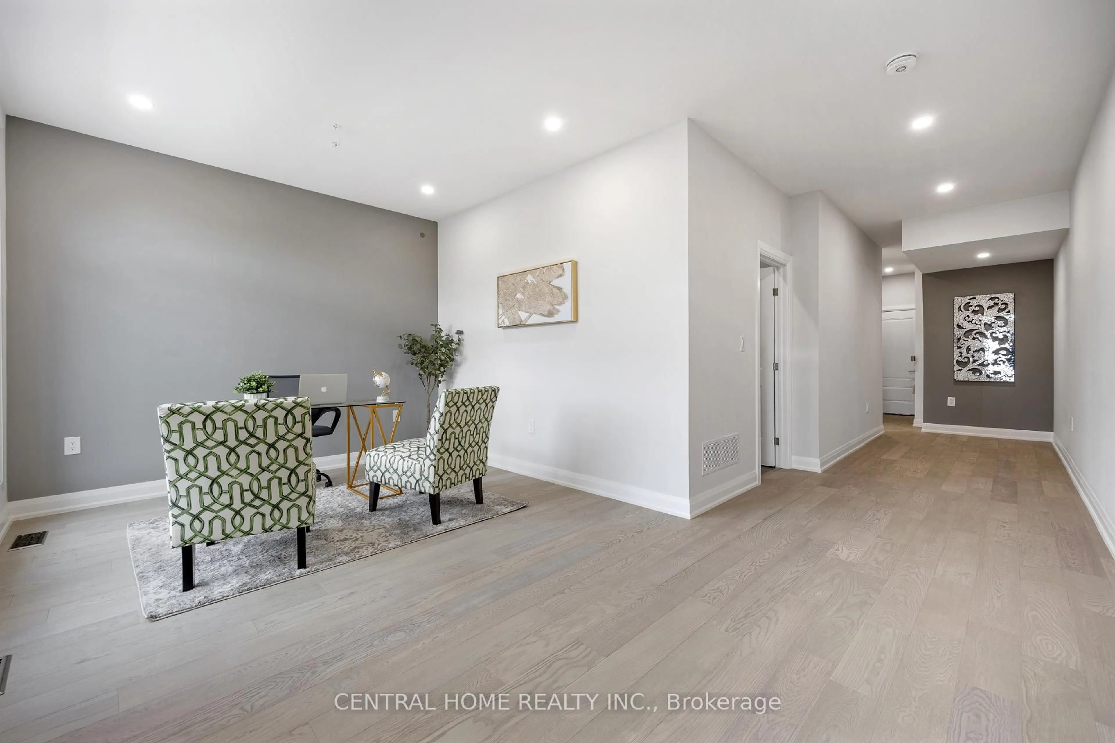 Indoor entryway for 2946 Elgin Mills Rd, Markham Ontario L6C 1K9