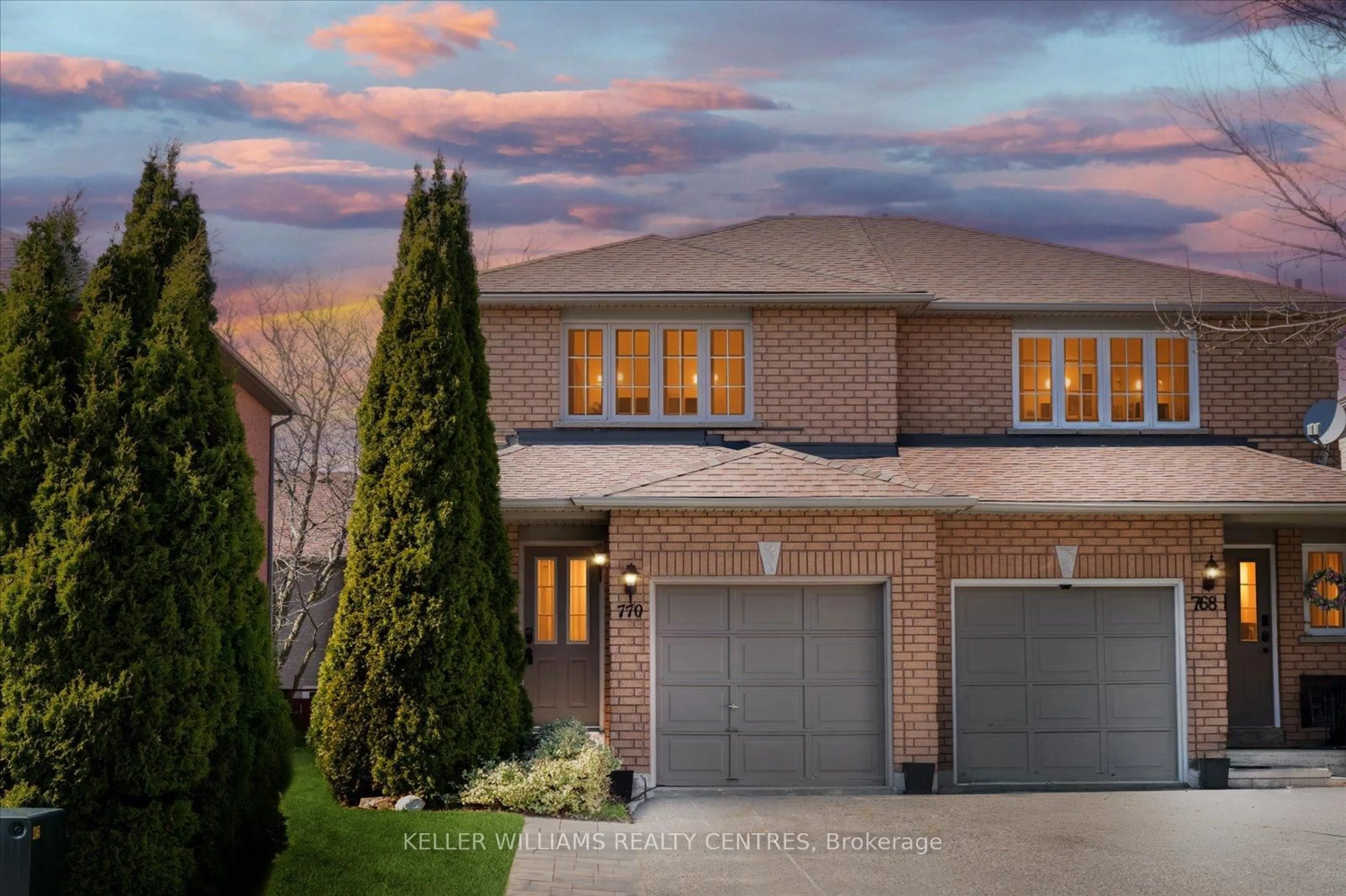 Home with brick exterior material, street for 770 Walpole Cres, Newmarket Ontario L3X 2A5