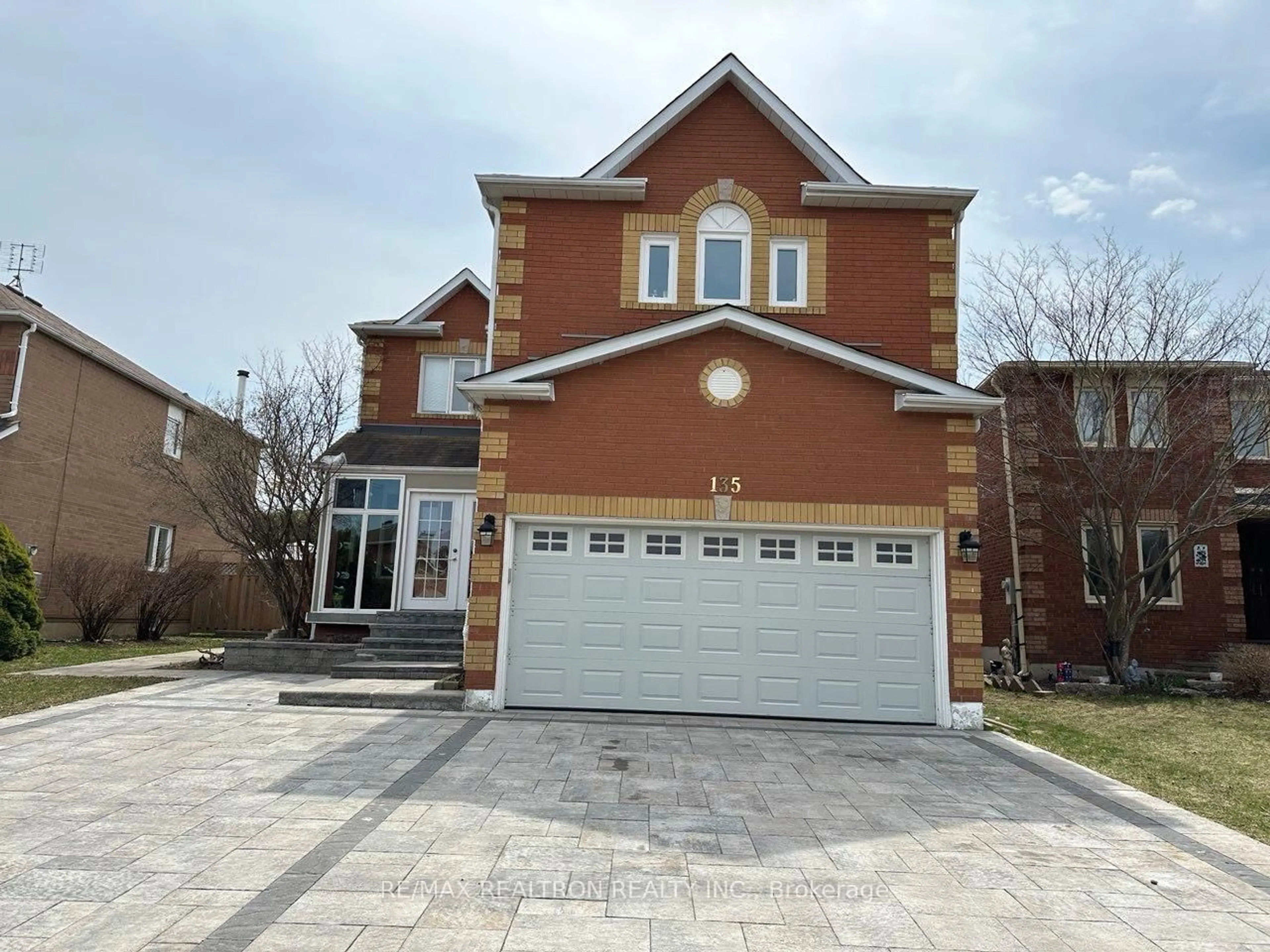 Home with brick exterior material, street for 135 Bernard Ave, Richmond Hill Ontario L4C 9Z6