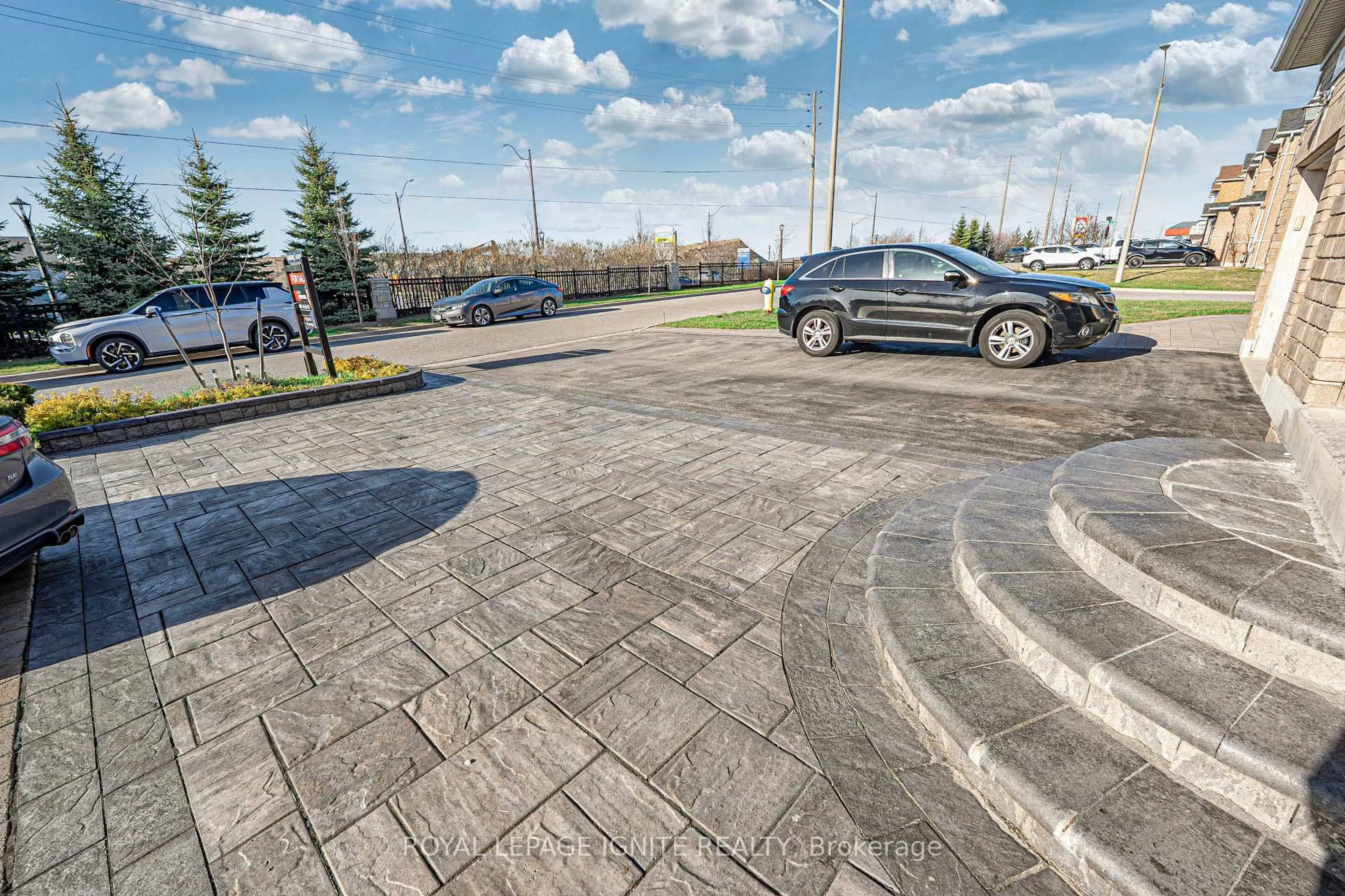 Unknown for 86 Black Maple Cres, Vaughan Ontario L6A 0P6
