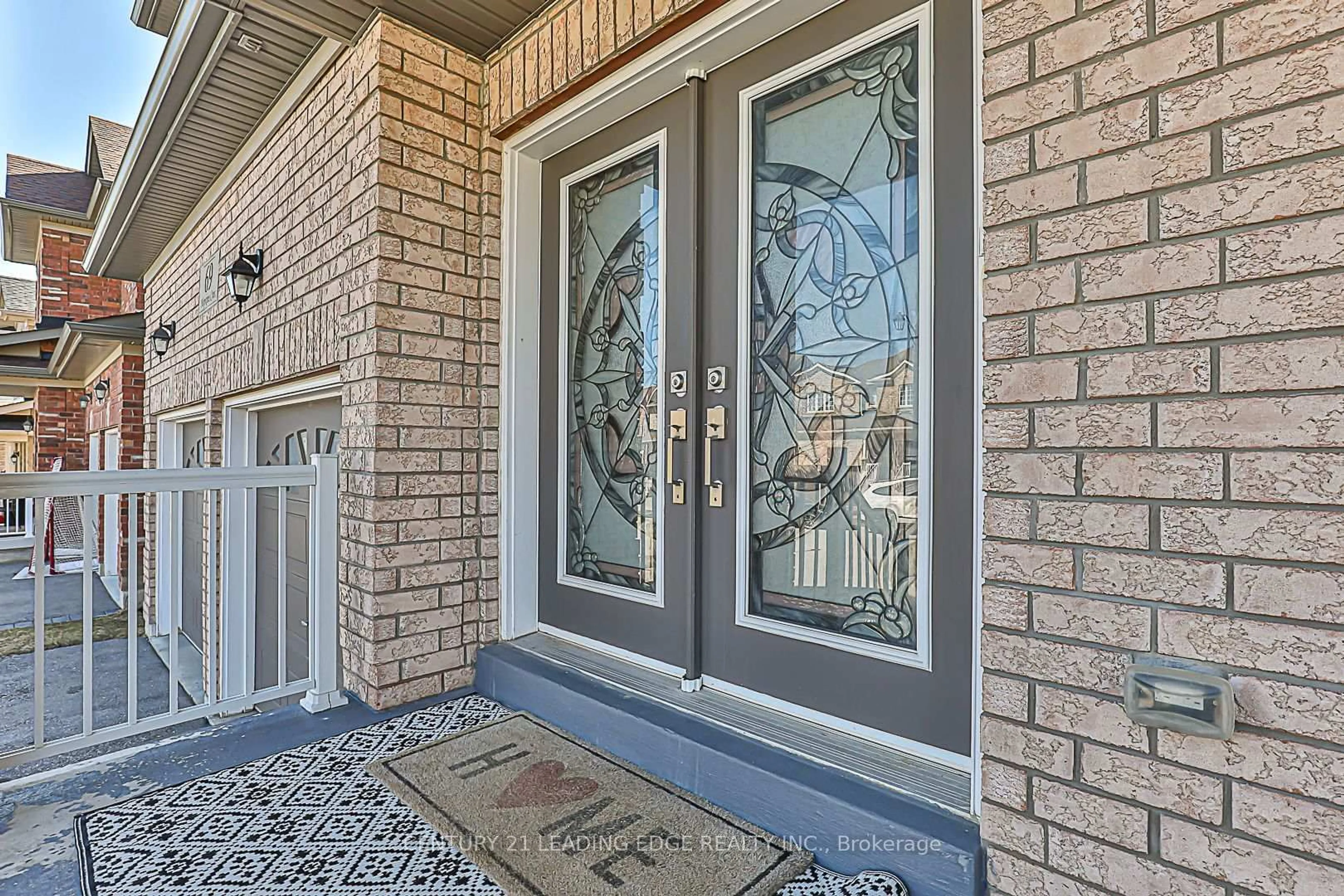Indoor entryway for 69 HOPKINS Cres, Bradford West Gwillimbury Ontario L3Z 0R7