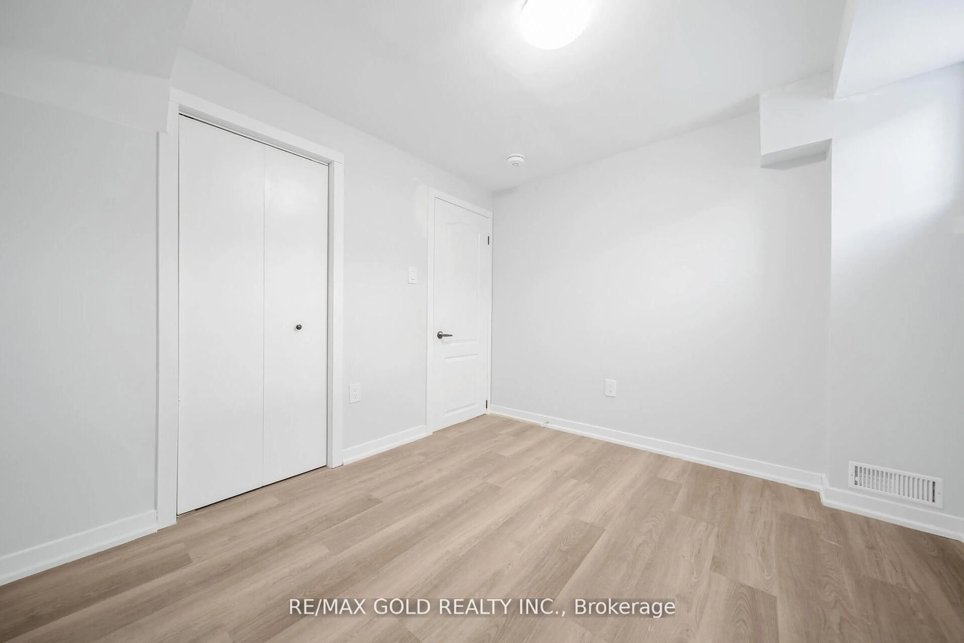 A pic of a room for 2128 Adjala-Tecumseth Twn Line, New Tecumseth Ontario L0G 1W0