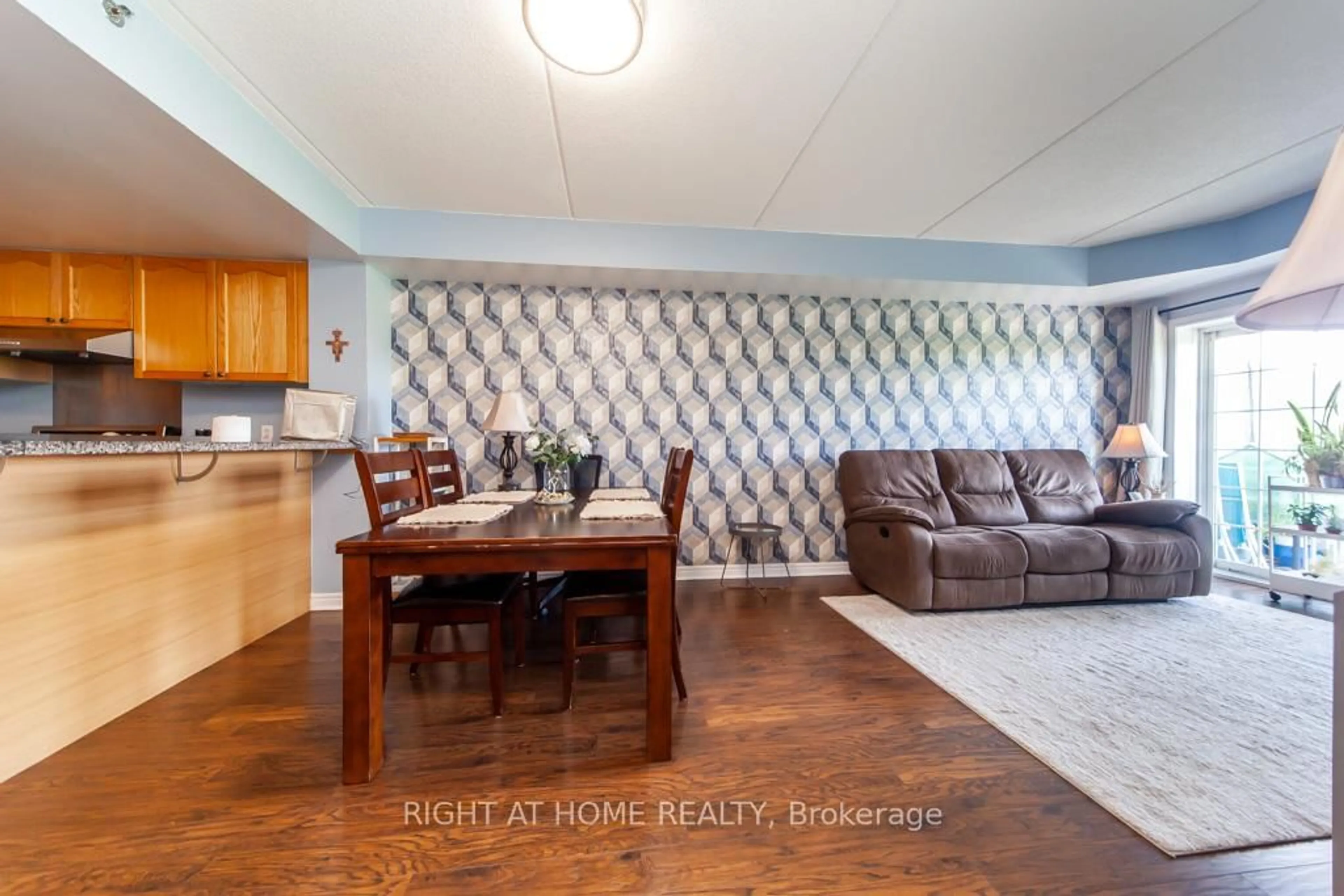 Dining room, unknown for 7428 Markham Rd #301, Markham Ontario L3S 4V6