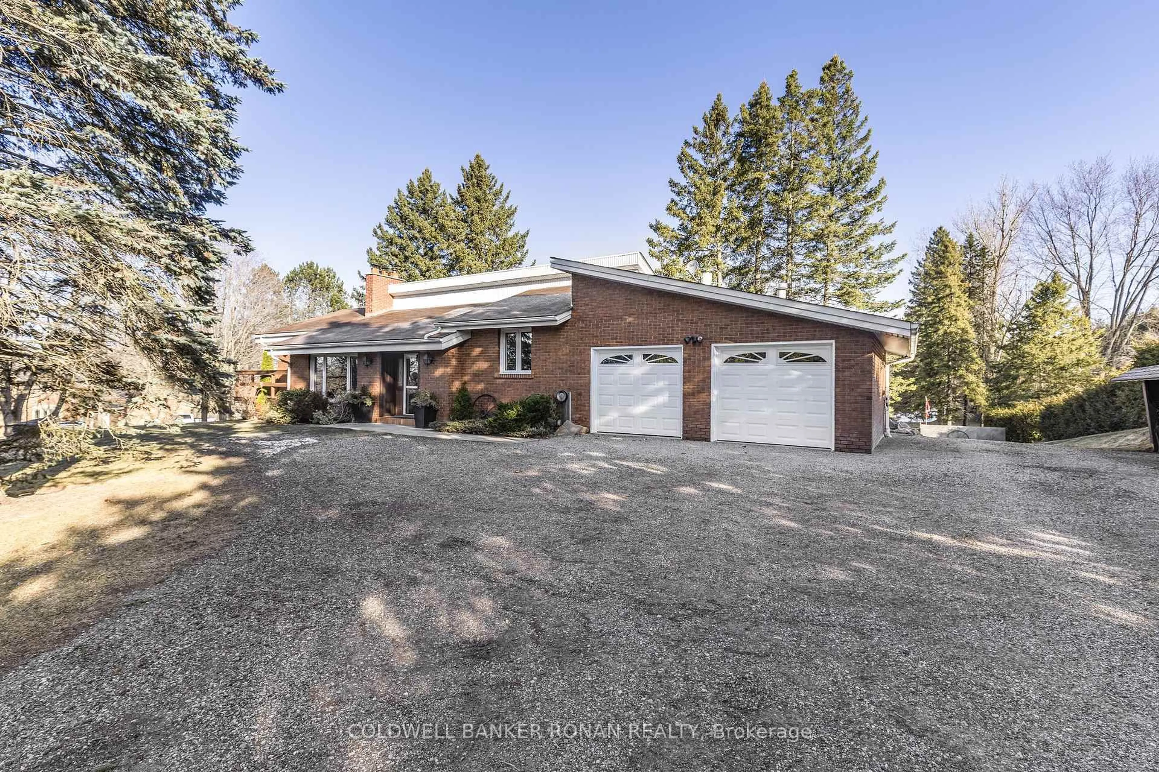 A pic from outside/outdoor area/front of a property/back of a property/a pic from drone, street for 6218 5th Line, New Tecumseth Ontario L0G 1W0
