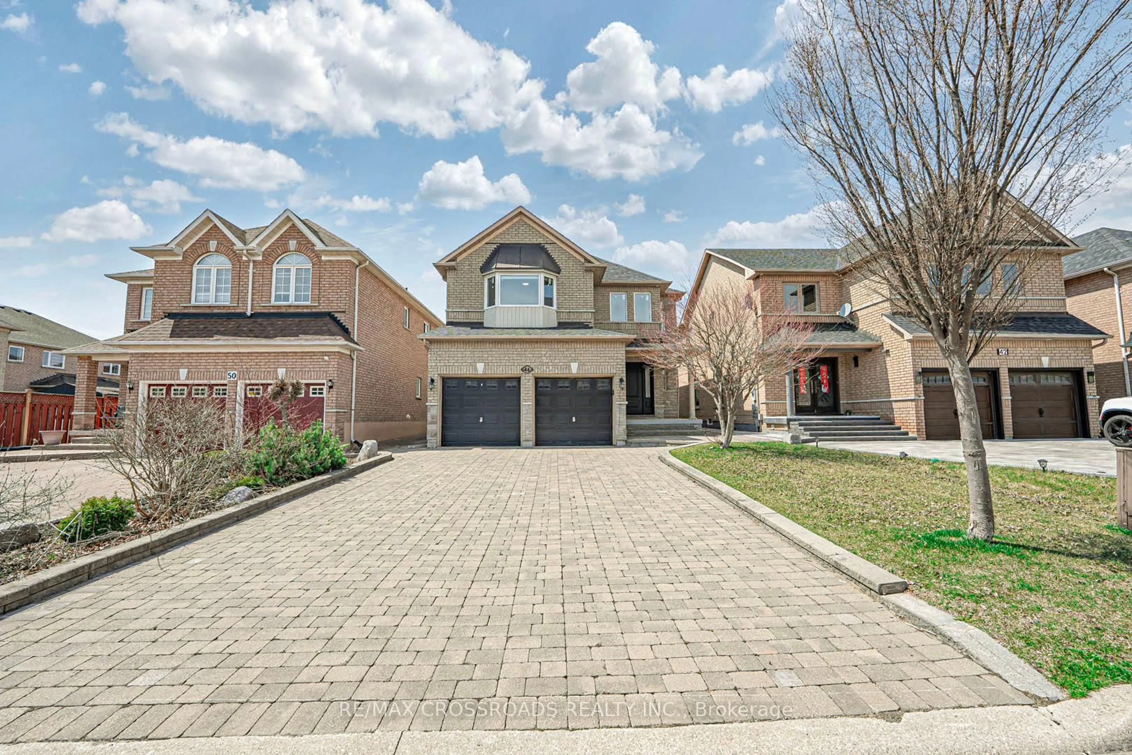 Home with brick exterior material, street for 46 Eminence Rd, Vaughan Ontario L4K 5K1