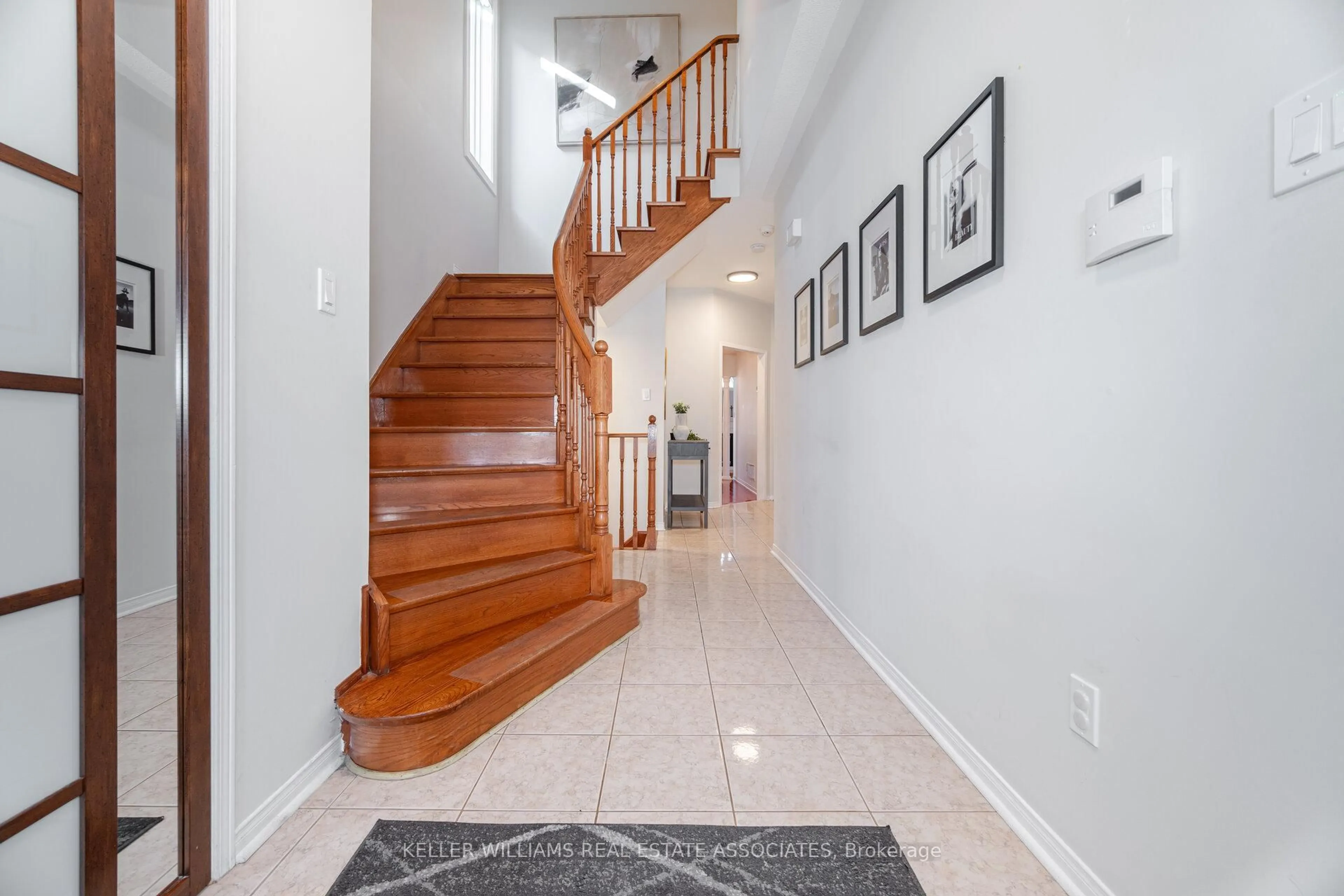 Unknown for 32 Blue Willow Dr, Vaughan Ontario L4L 9H1
