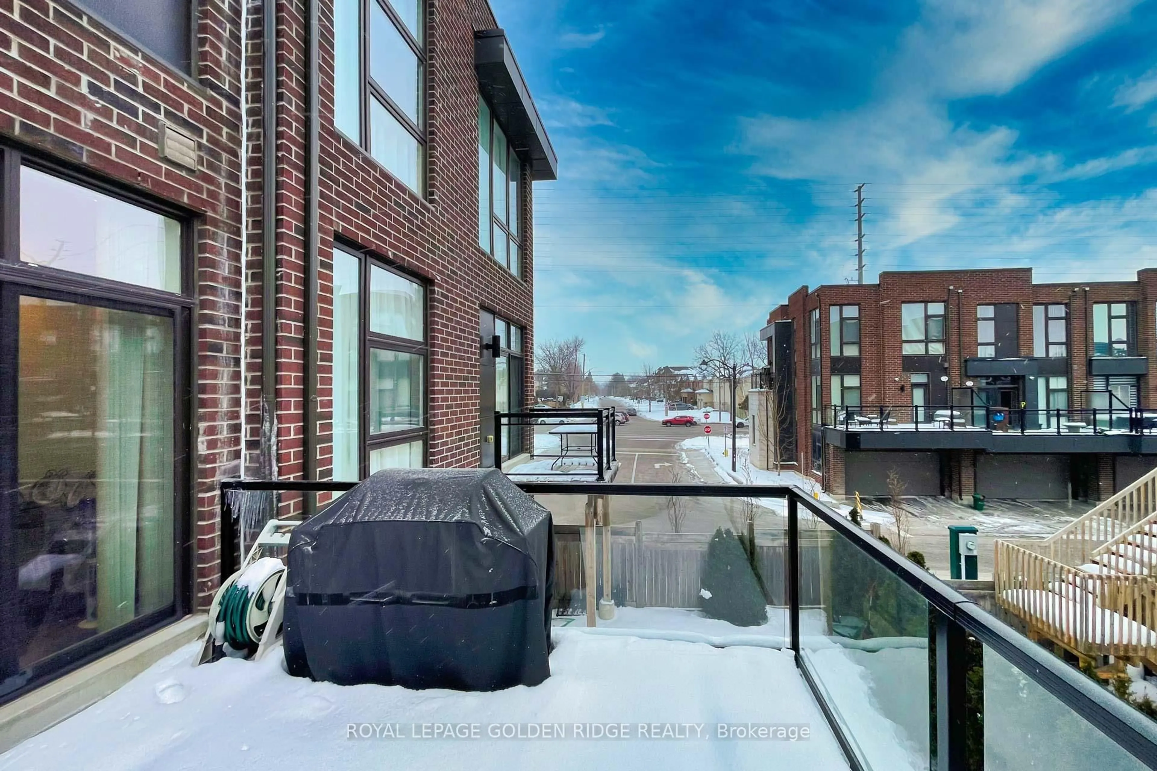 Unknown for 4 Allerton Rd, Vaughan Ontario L4J 0K1