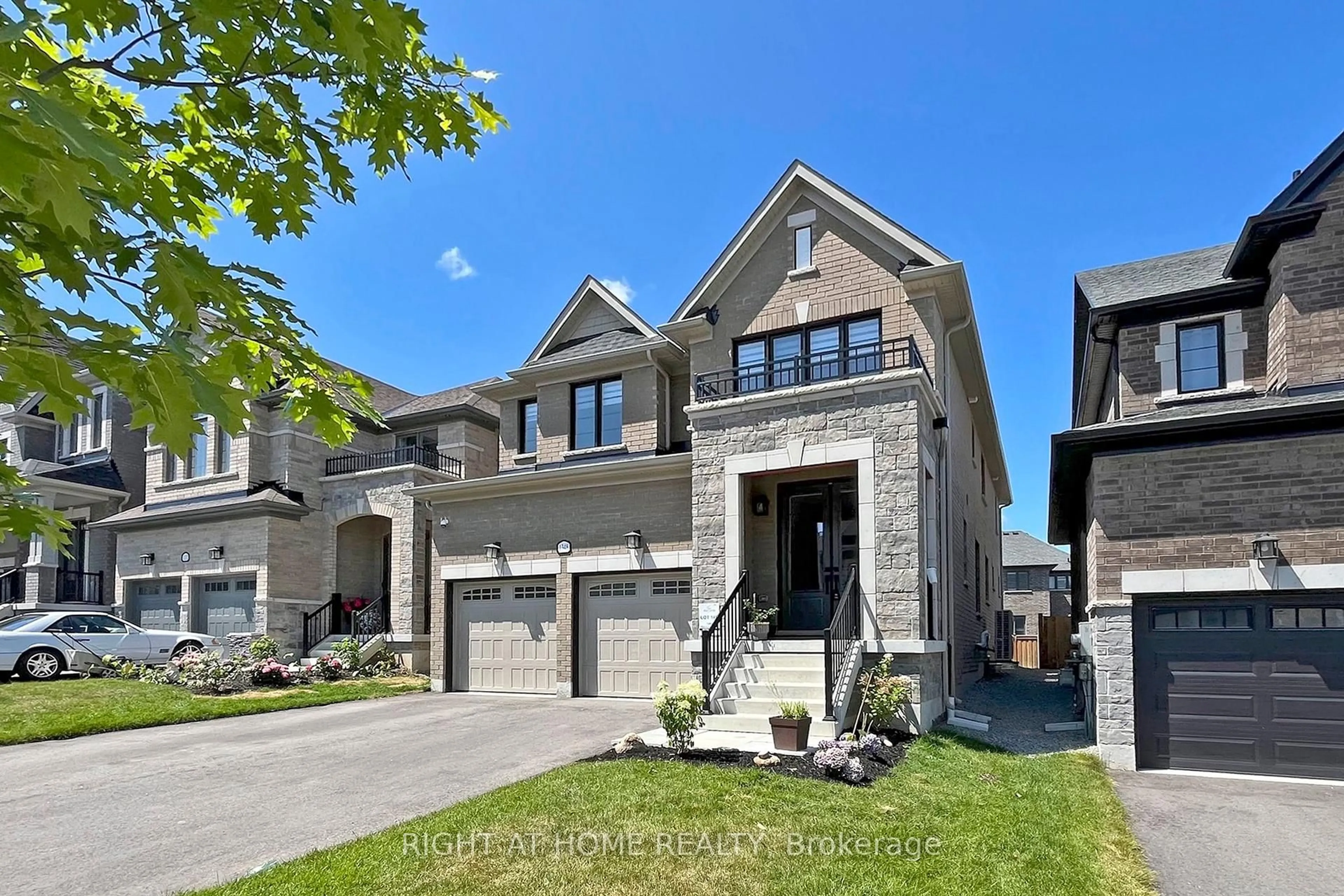 Home with brick exterior material, street for 1348 Blackmore St, Innisfil Ontario L9S 0P2