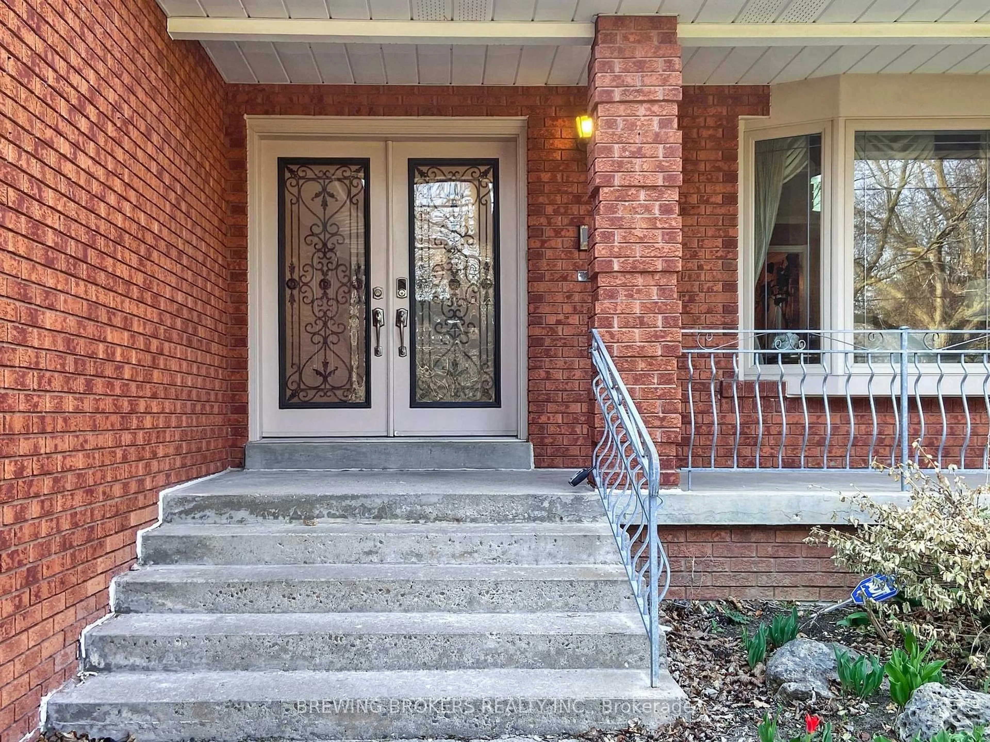 Home with brick exterior material, street for 28A Westwood Lane, Richmond Hill Ontario L4C 6X9