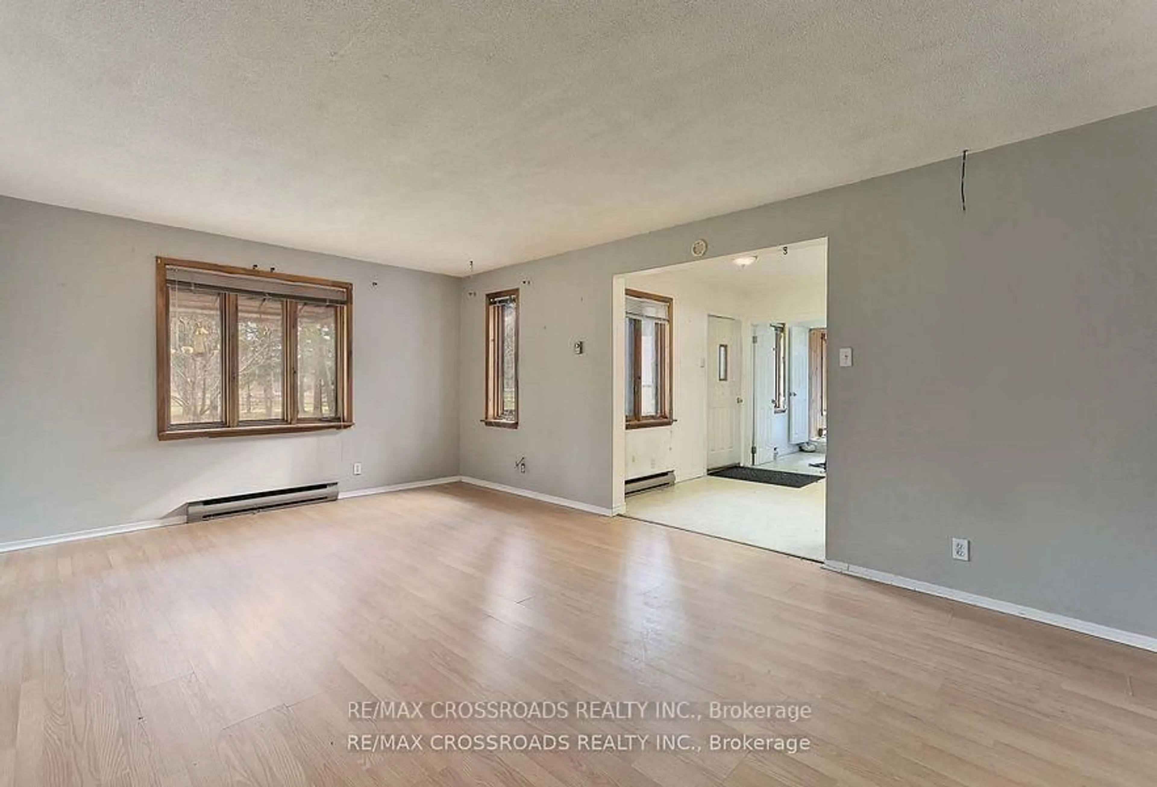 A pic of a room for 2726 9Th Line, Innisfil Ontario L9S 3Z8