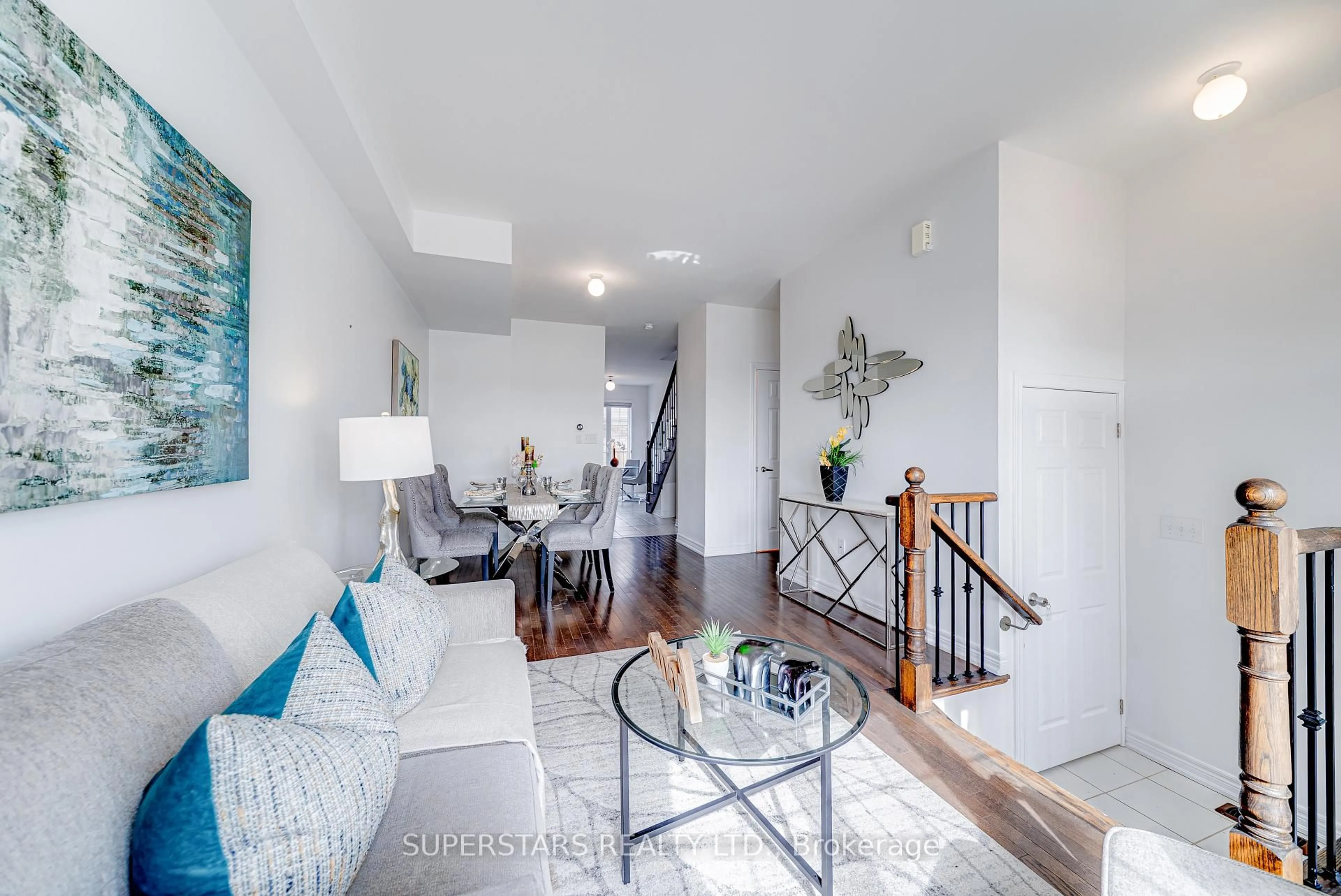 Living room with furniture, unknown for 1916 Donald Cousens Pkwy, Markham Ontario L6B 1M4