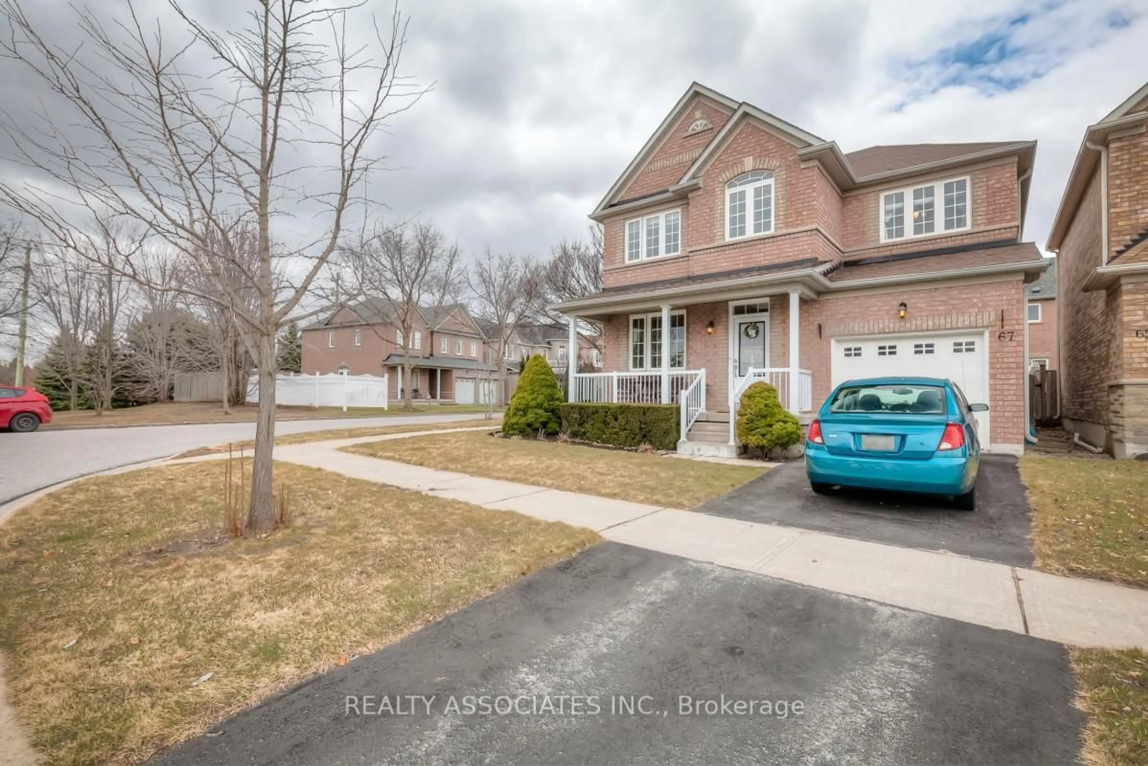 A pic from outside/outdoor area/front of a property/back of a property/a pic from drone, street for 67 Chasser Dr, Markham Ontario L6E 1S6