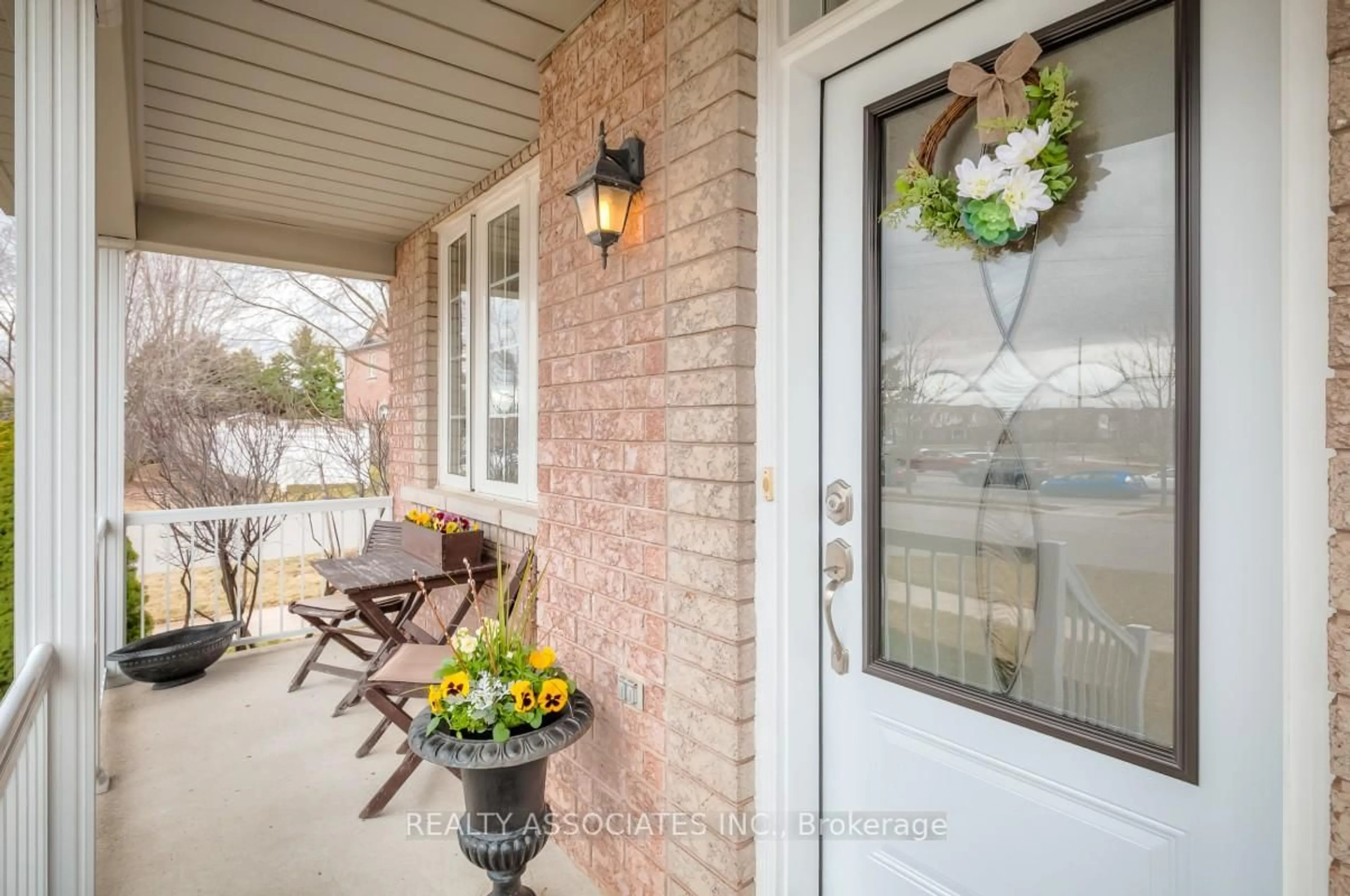 Indoor entryway for 67 Chasser Dr, Markham Ontario L6E 1S6